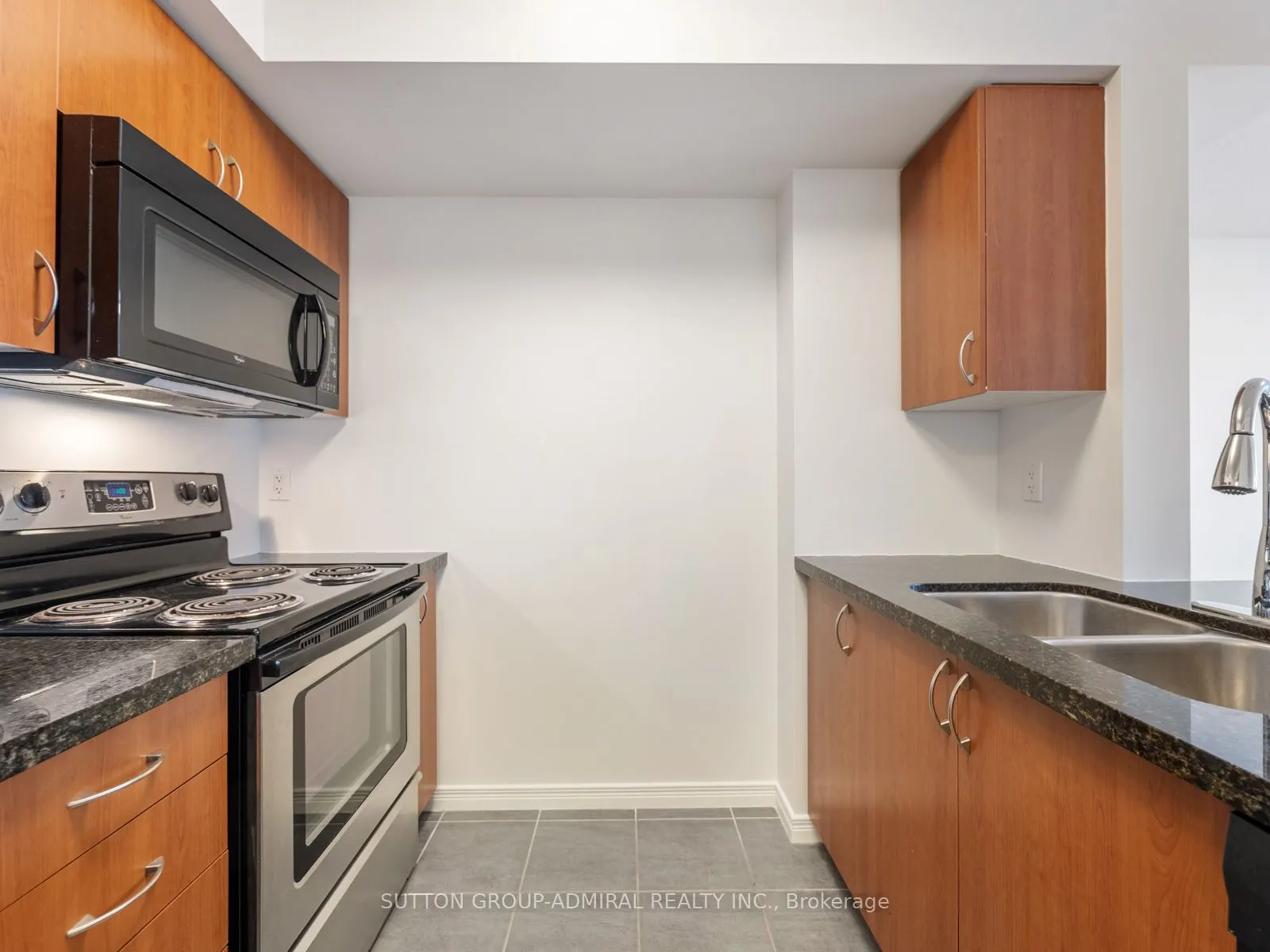 60 Heintzman Street, #1715