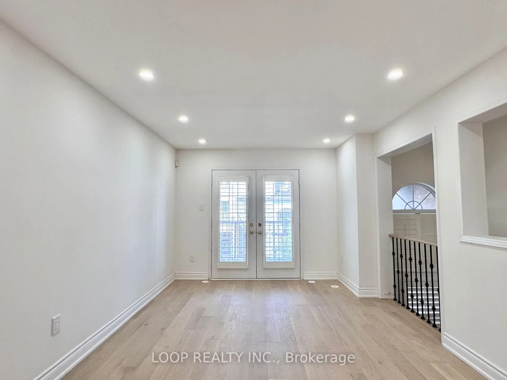 601 Shoreline Drive, #102