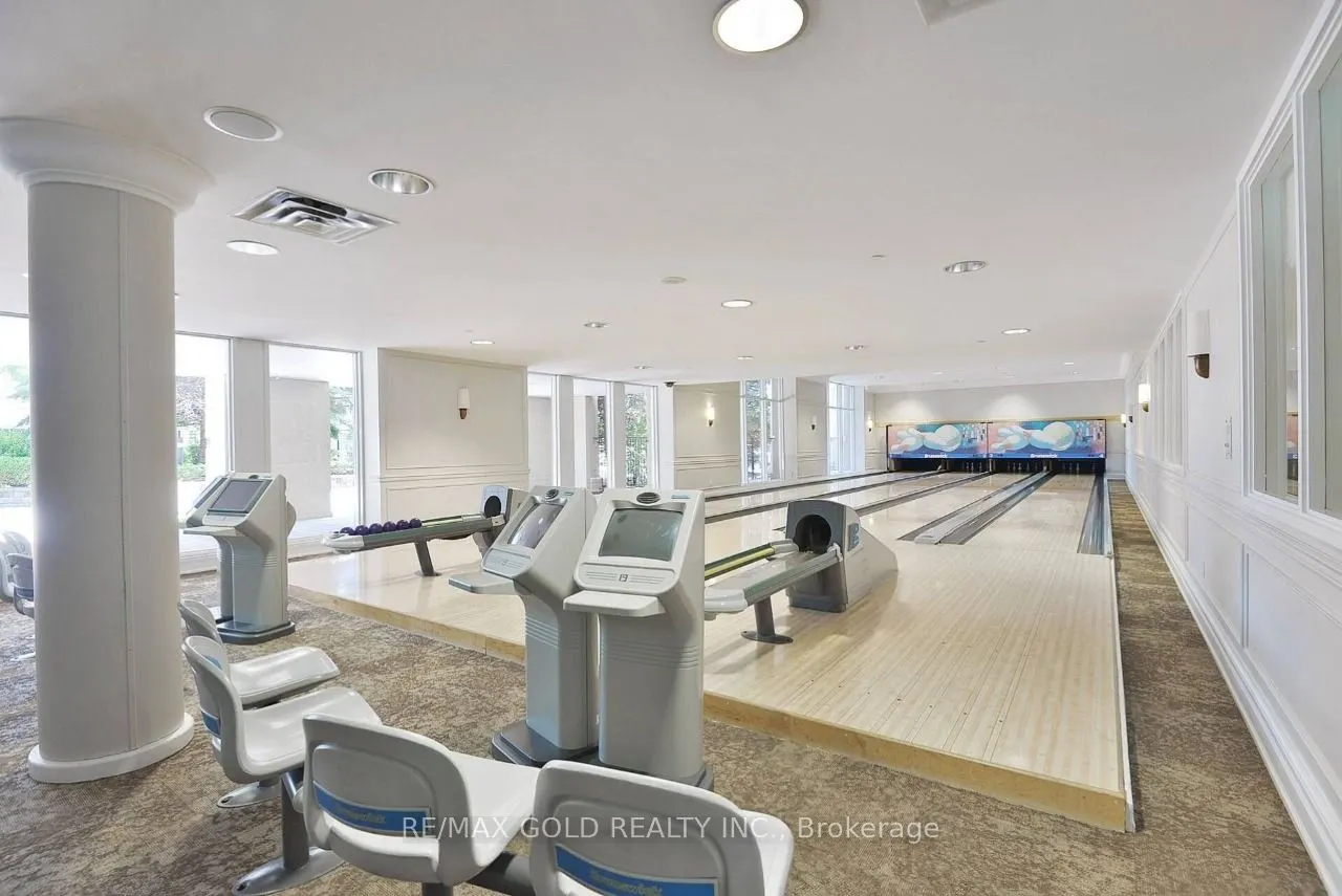 35 Kingsbridge Garden Circle, #3205