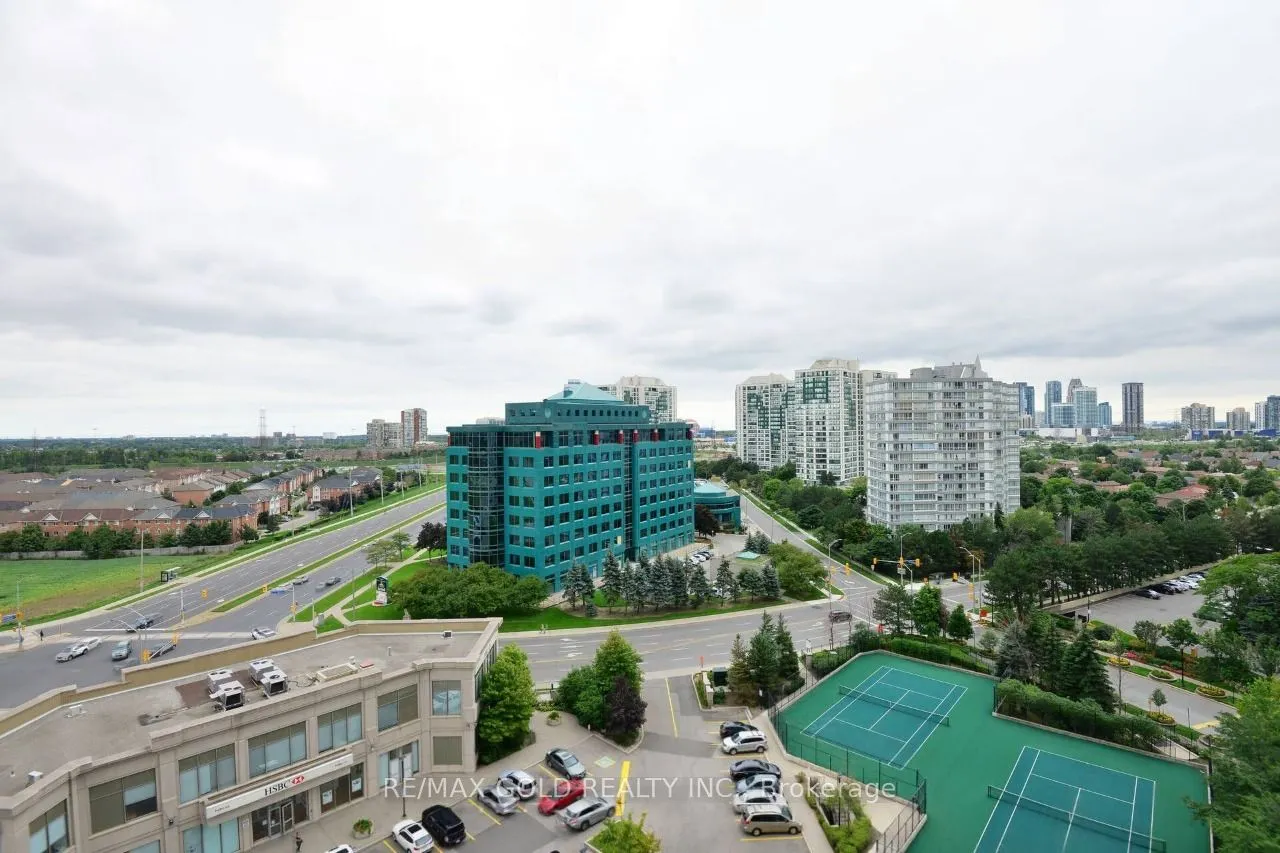 35 Kingsbridge Garden Circle, #3205