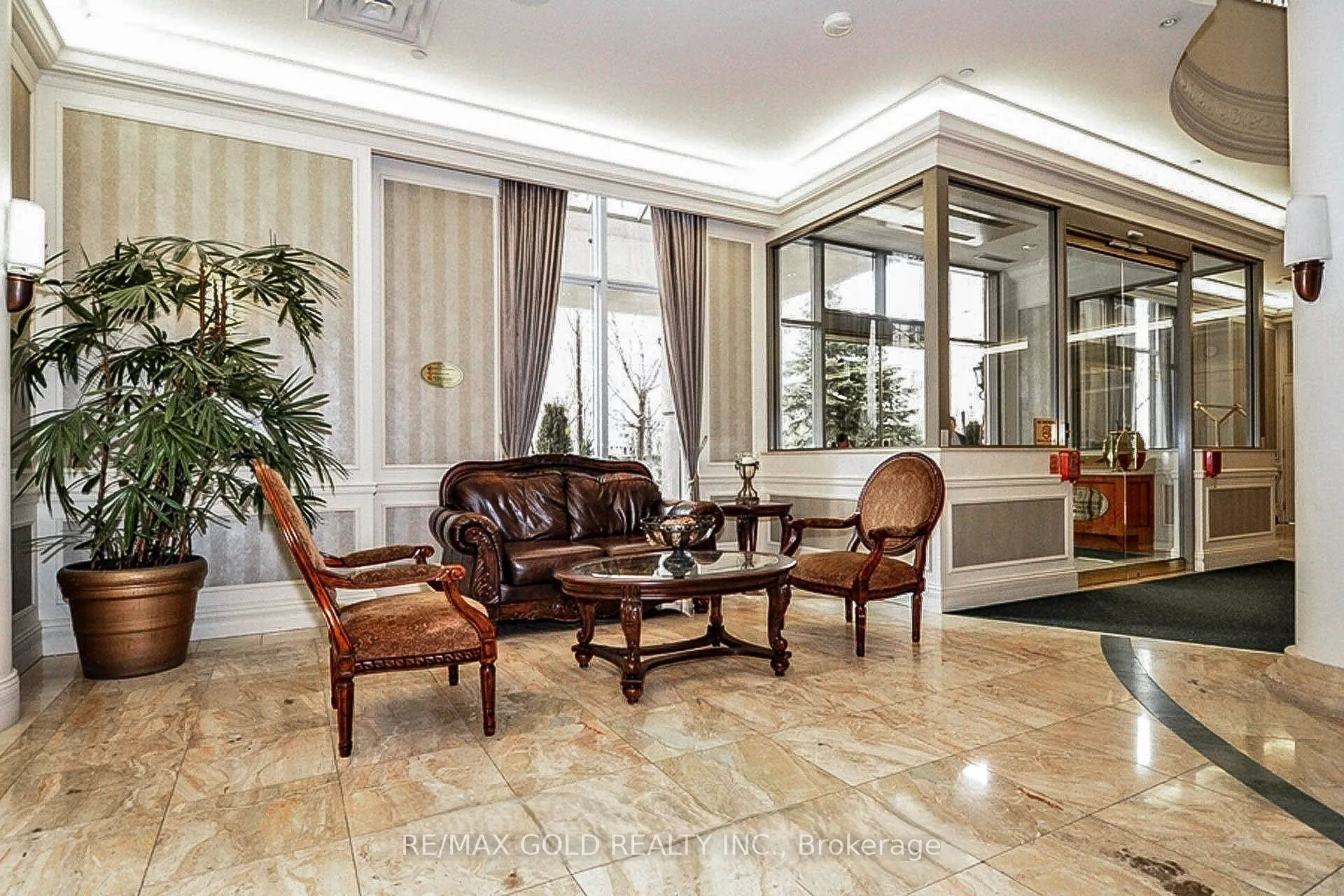 35 Kingsbridge Garden Circle, #3205