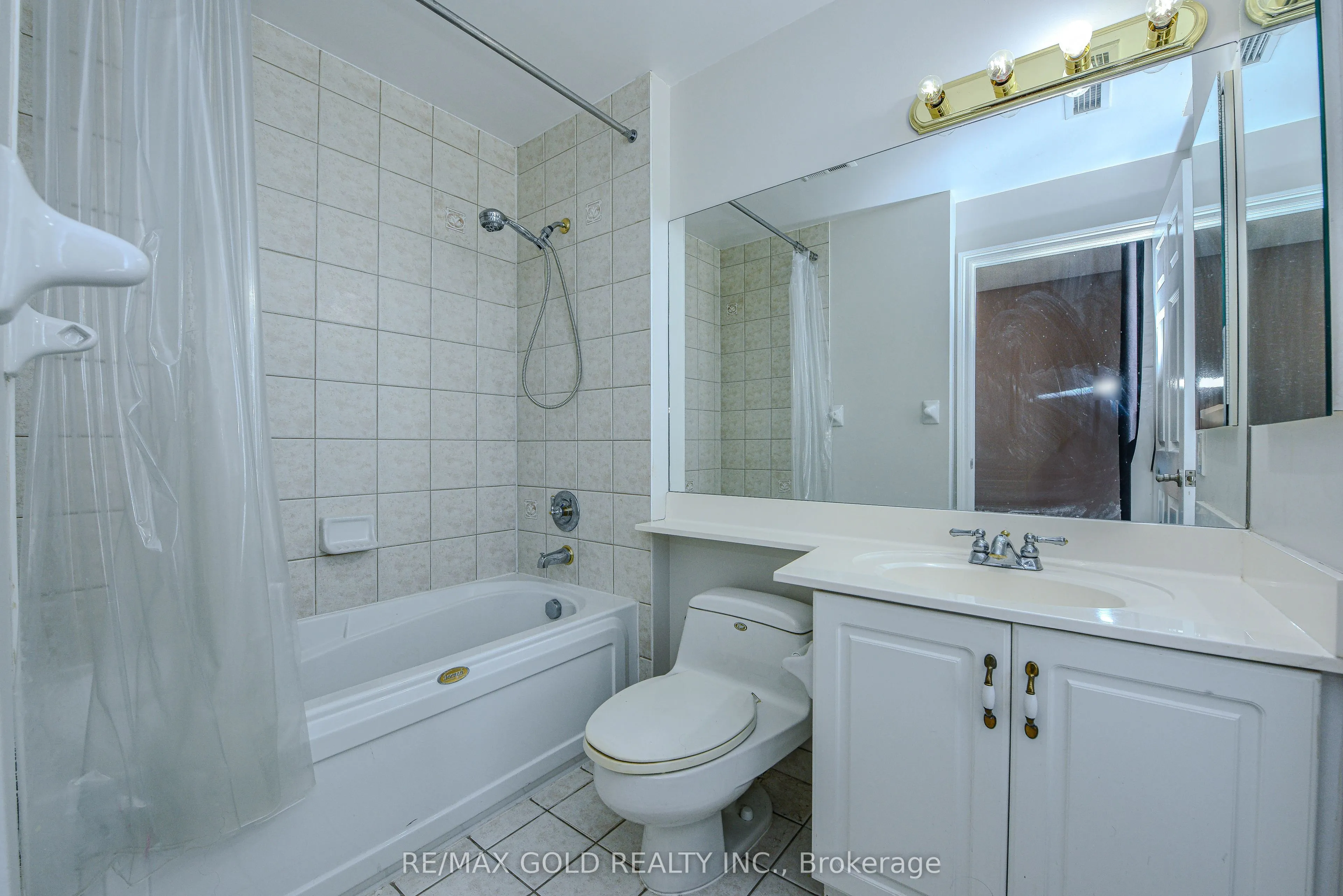 35 Kingsbridge Garden Circle, #3205