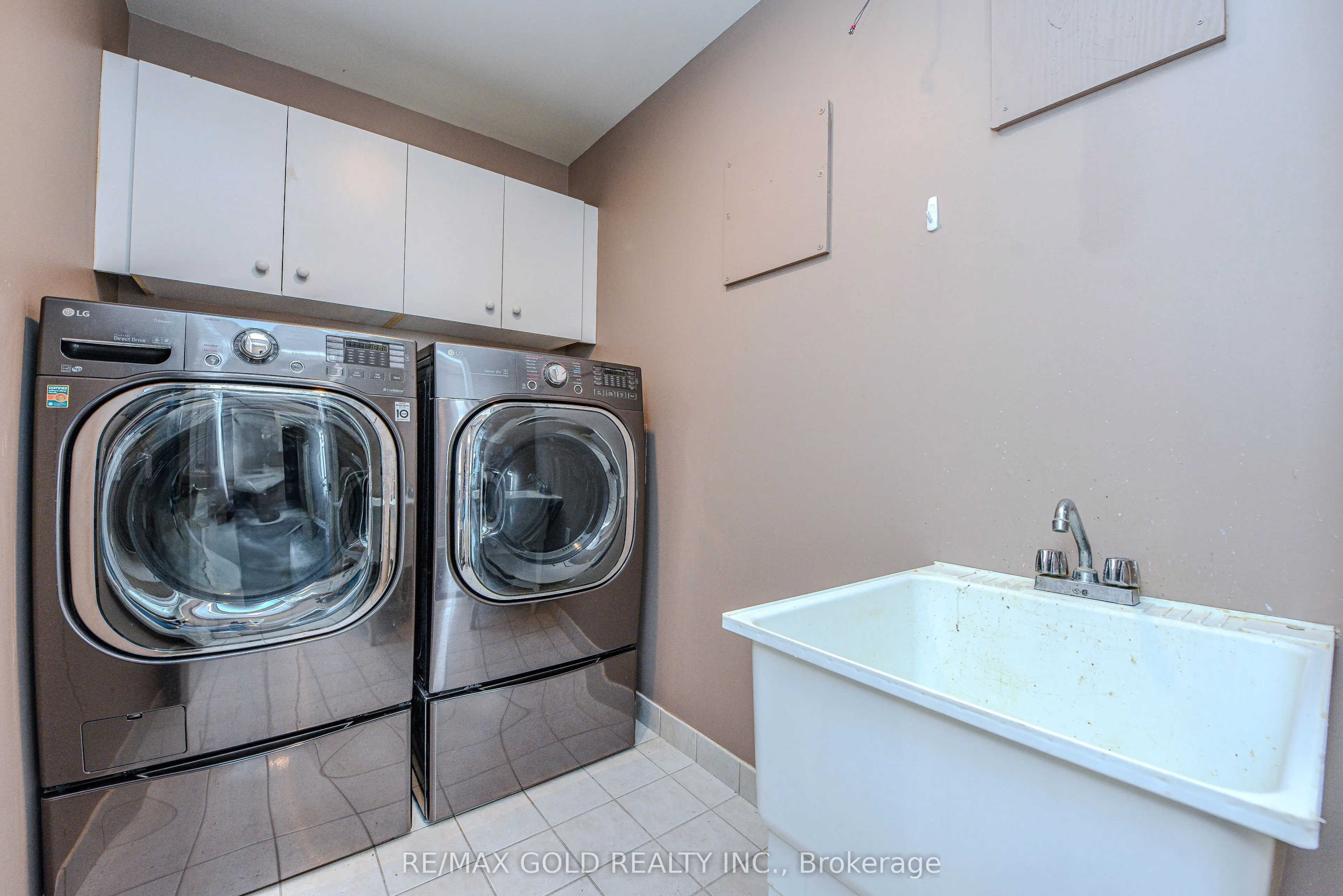 35 Kingsbridge Garden Circle, #3205