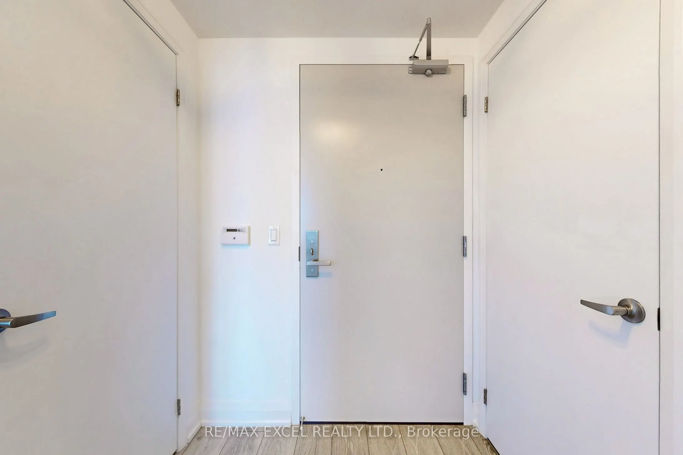 30 Gibbs Road, #1708