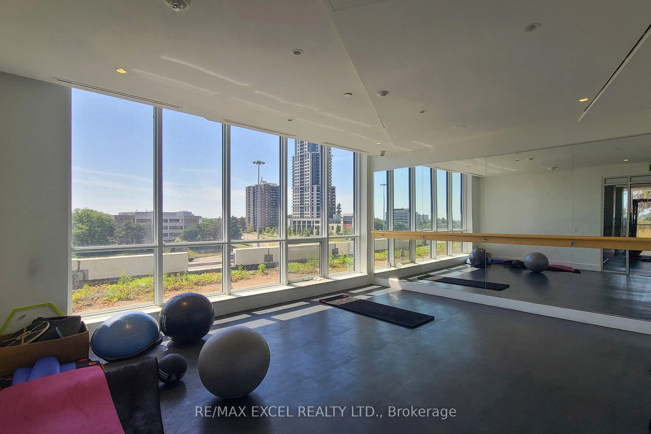 30 Gibbs Road, #1708