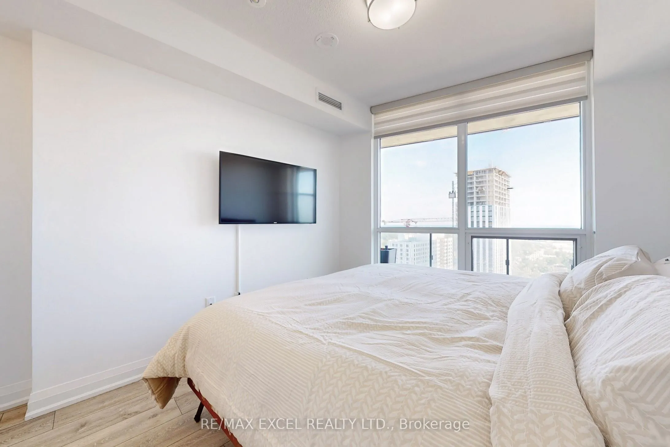 30 Gibbs Road, #1708