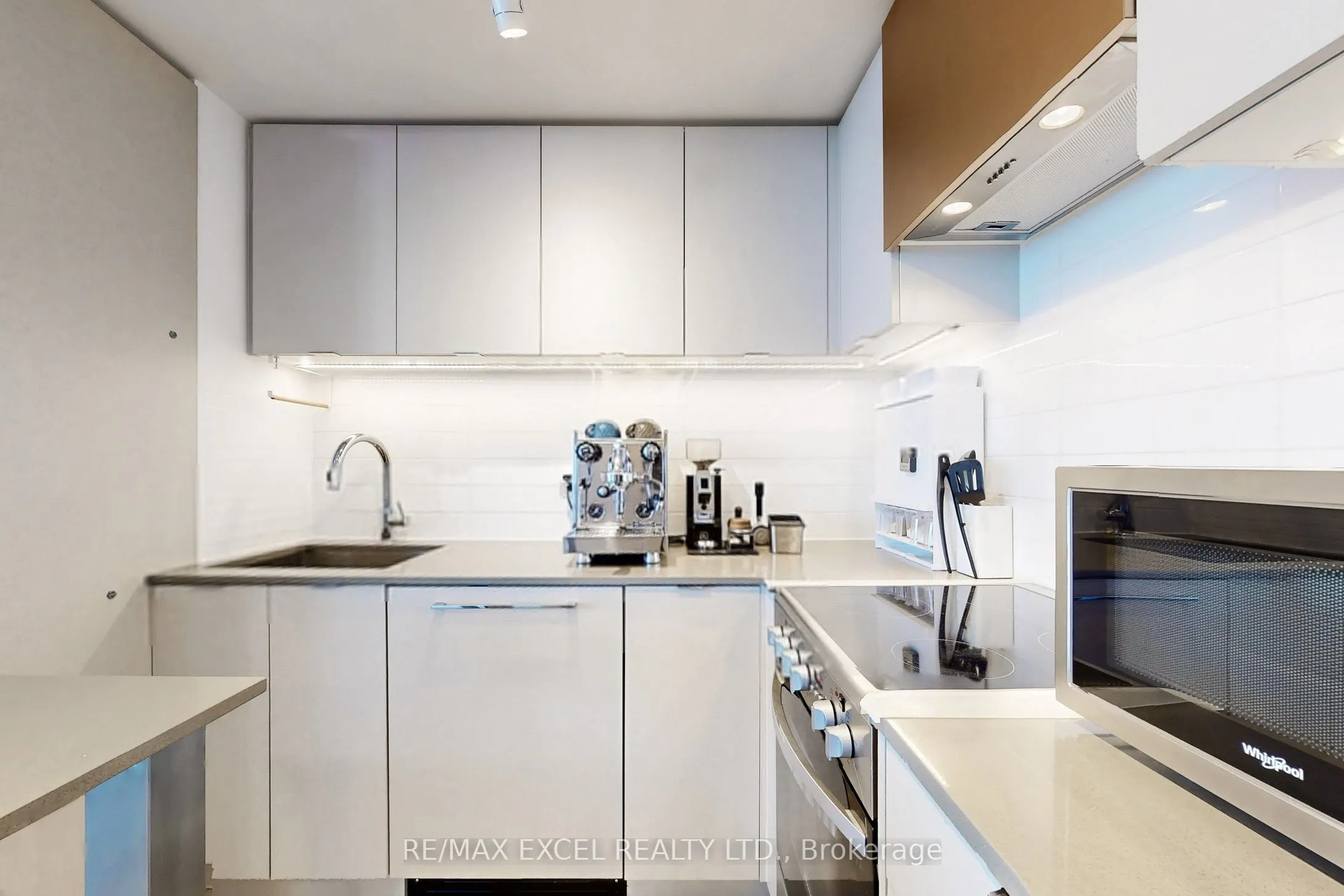 30 Gibbs Road, #1708