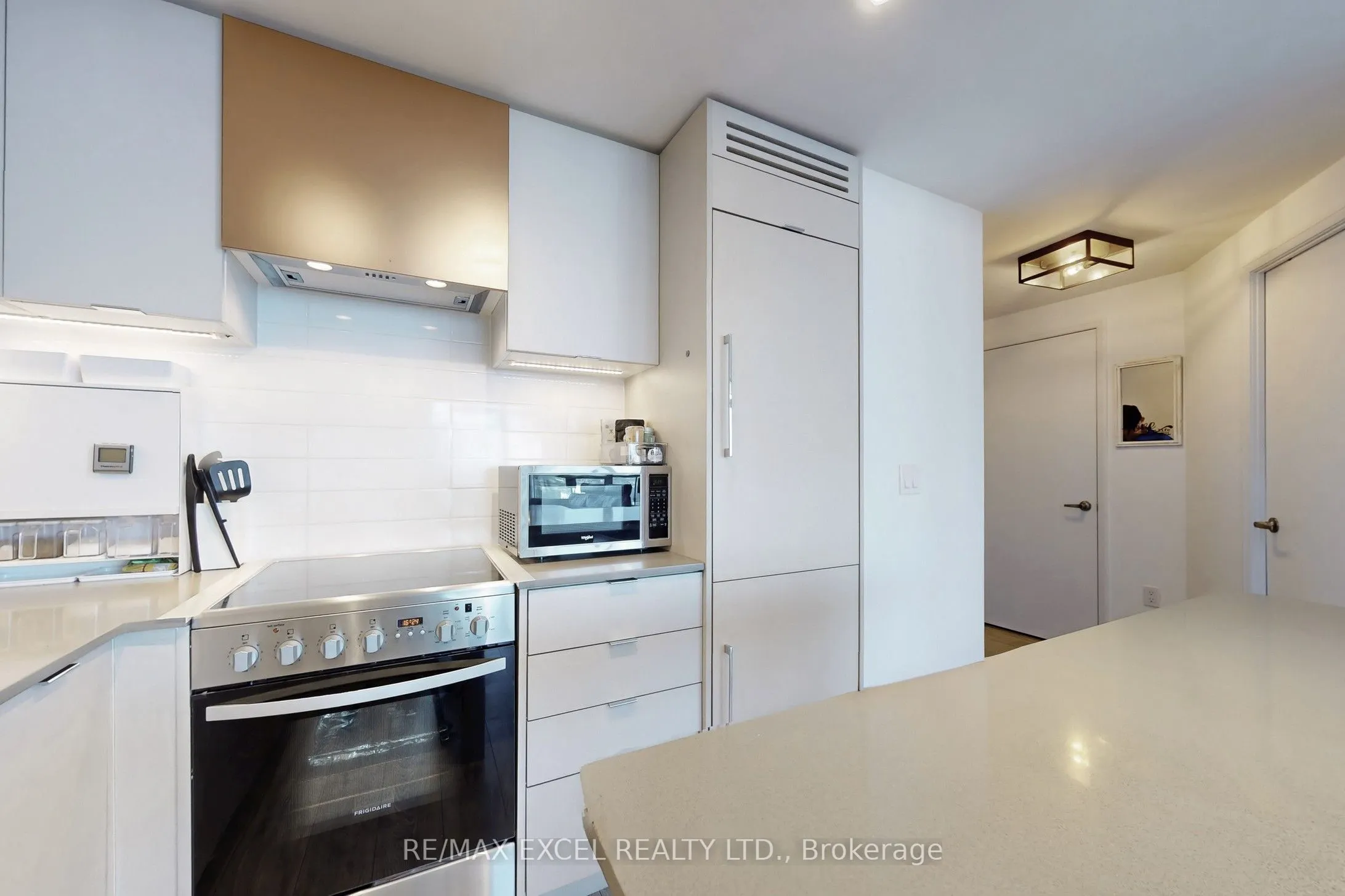 30 Gibbs Road, #1708