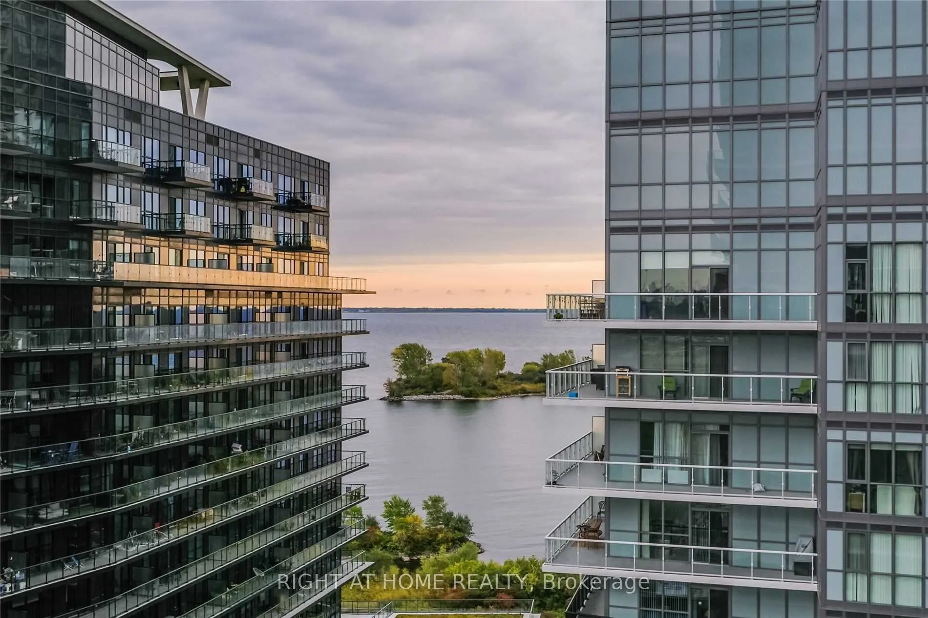 56 Annie Craig Drive, #1402