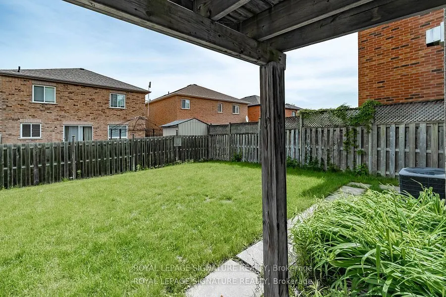 11 Celestial Court, #Lower