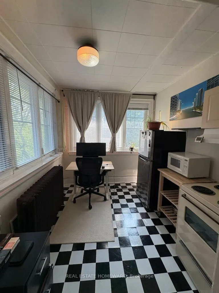 459 Parkside Drive, #D-2nd flr Front