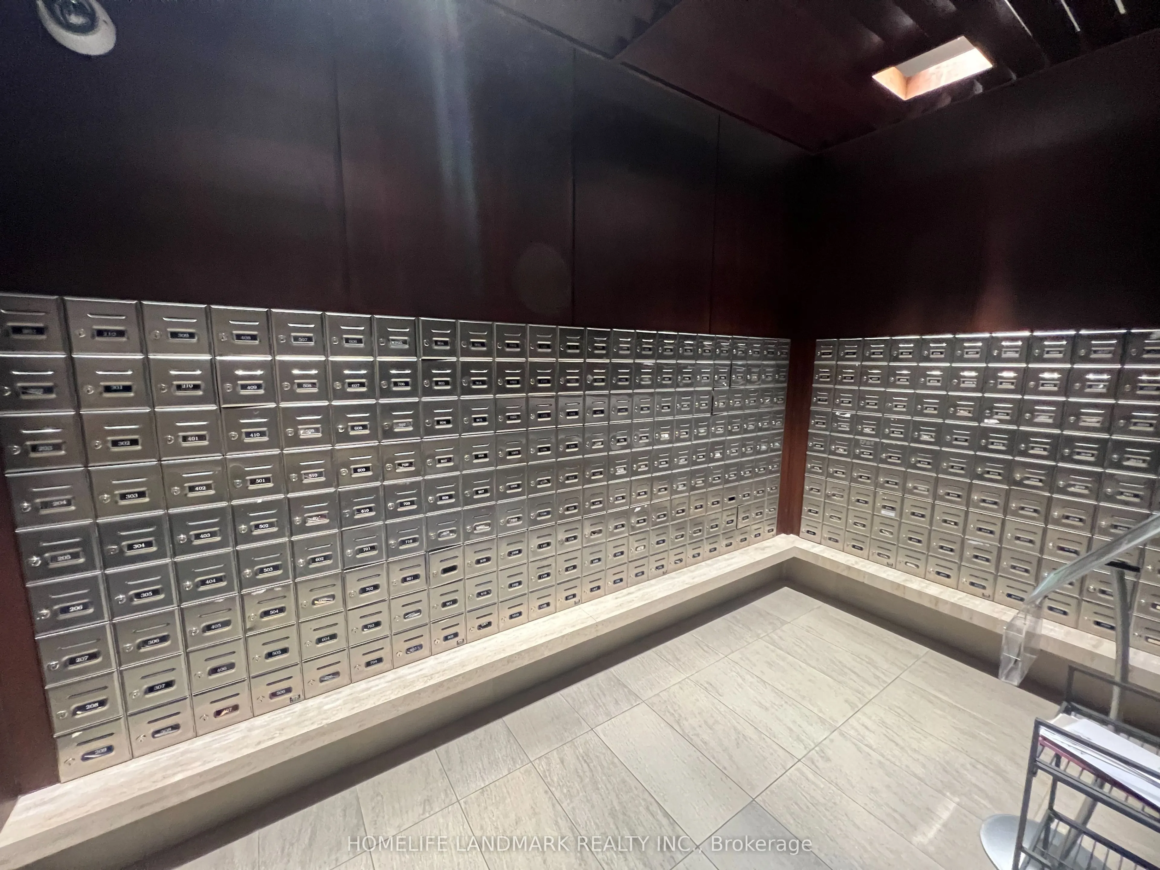 330 Burnhamthorpe Road W, #1610