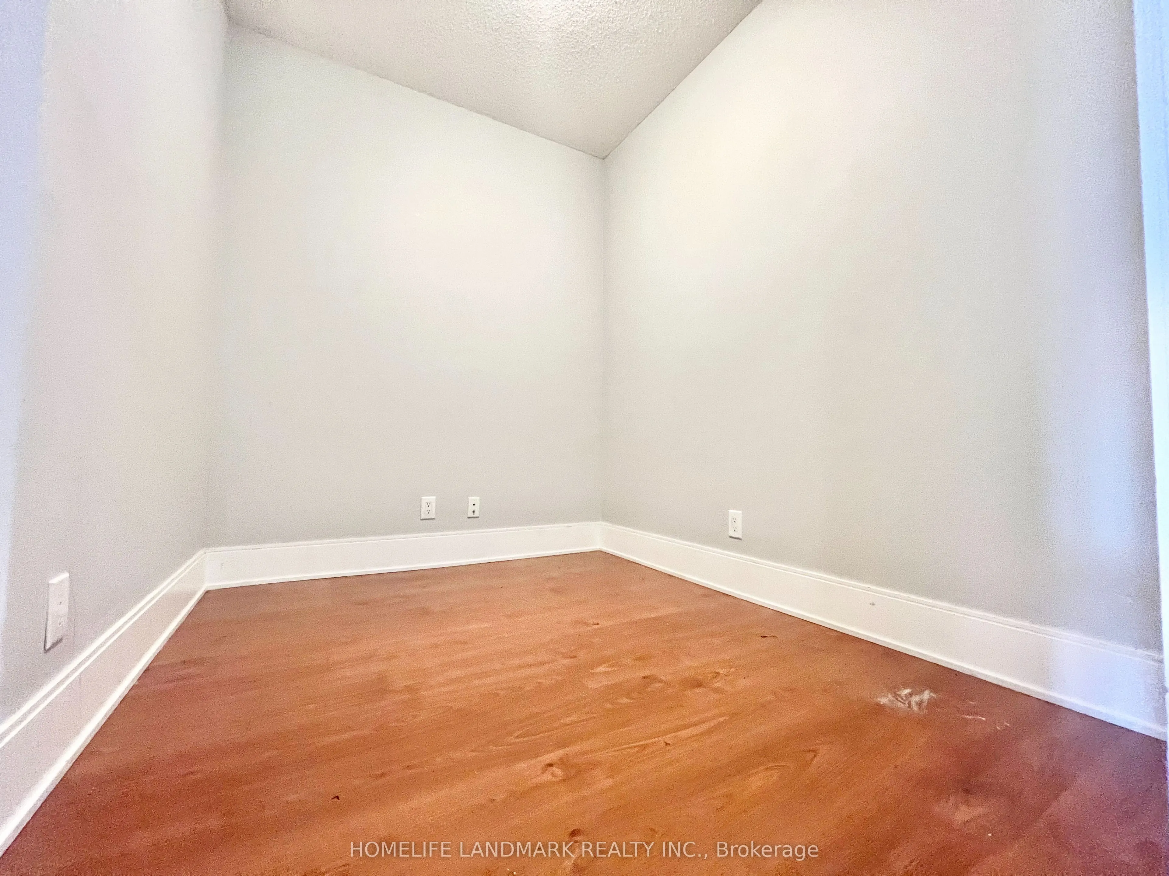 330 Burnhamthorpe Road W, #1610