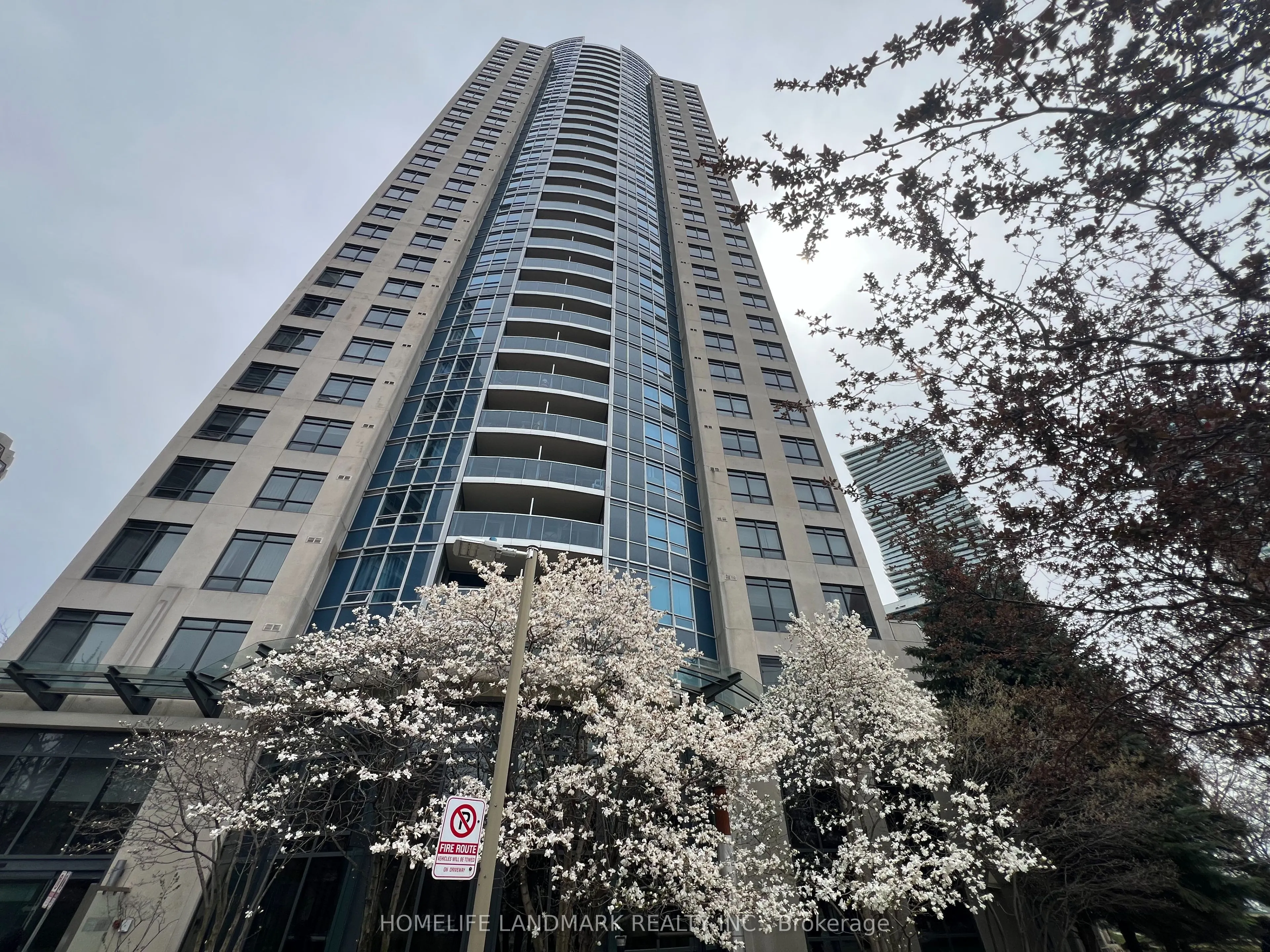 330 Burnhamthorpe Road W, #1610