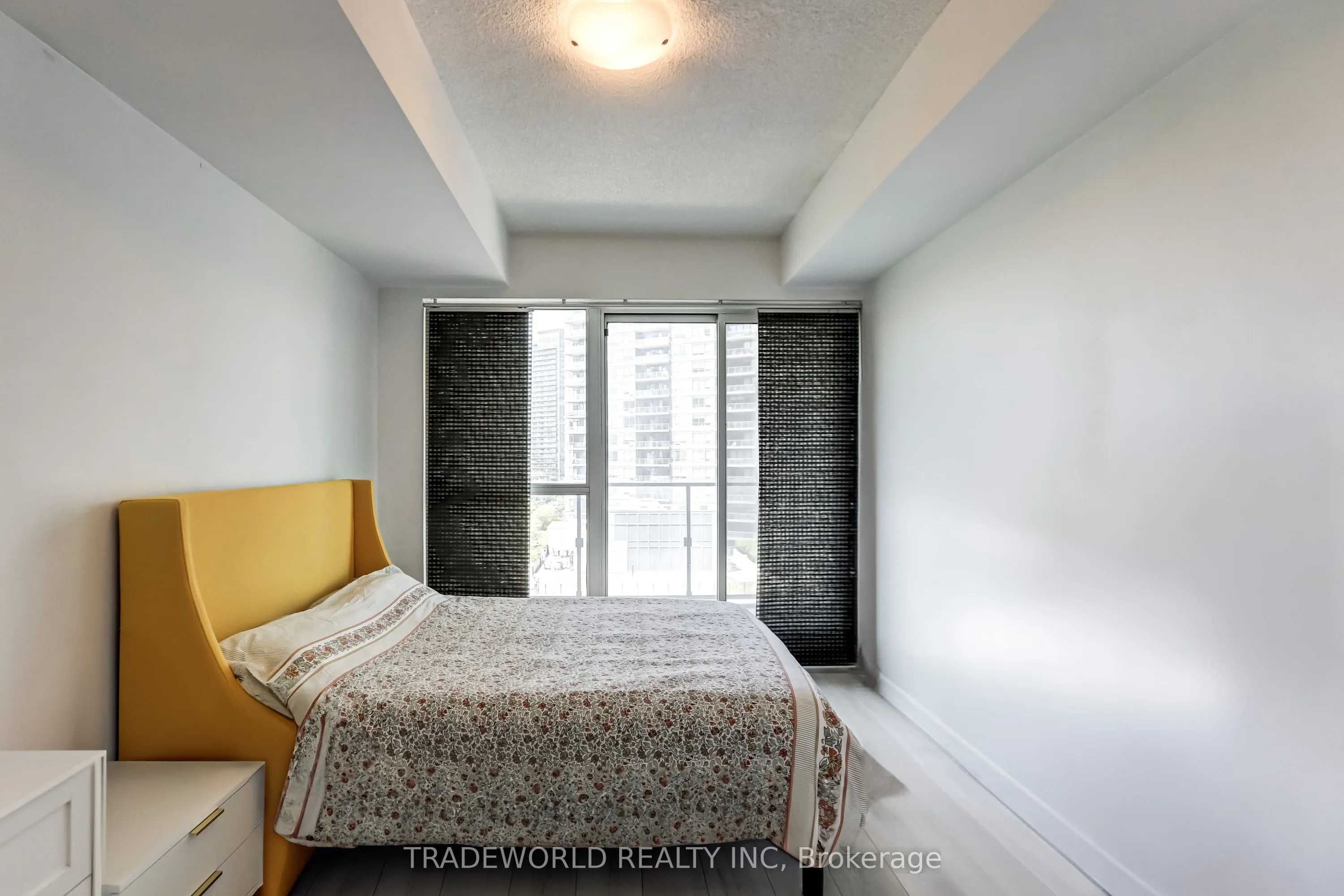 2220 Lakeshore Boulevard W, #1203