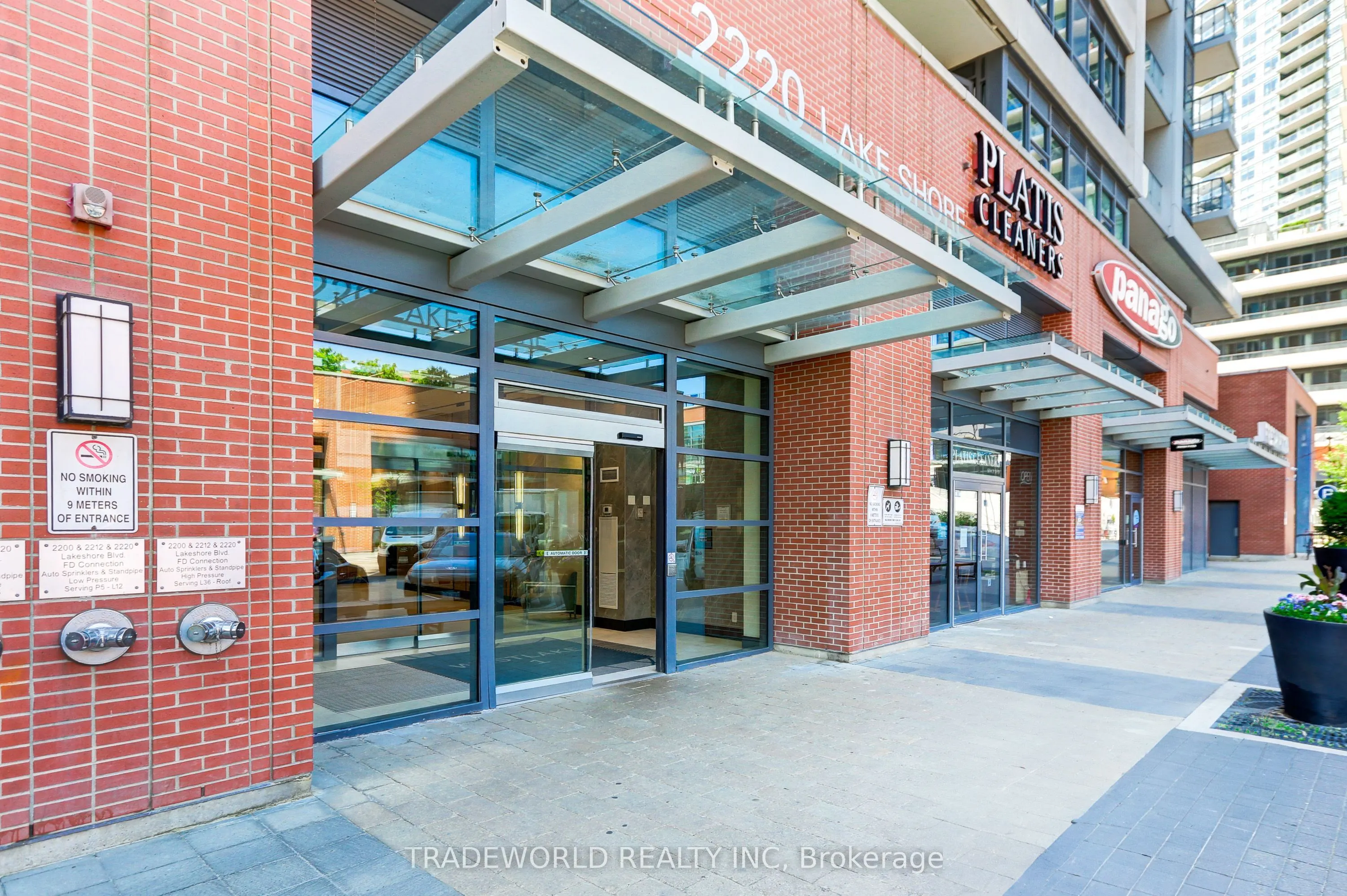2220 Lakeshore Boulevard W, #1203