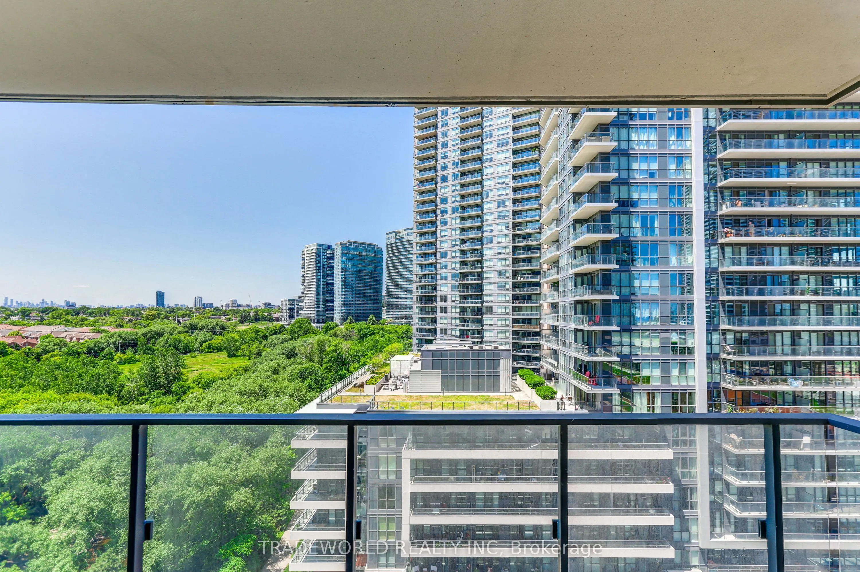 2220 Lakeshore Boulevard W, #1203