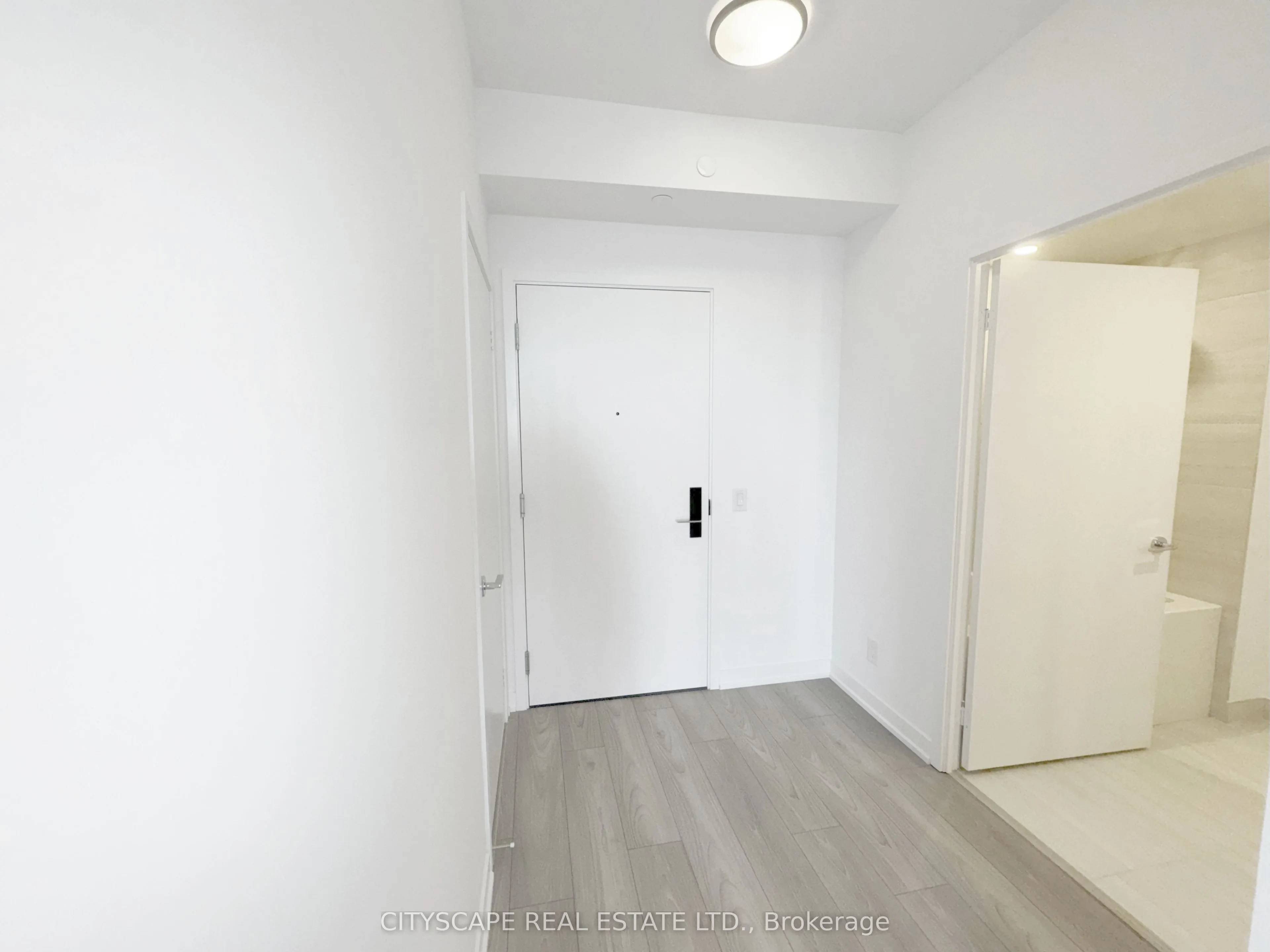 285 Dufferin Street, #914