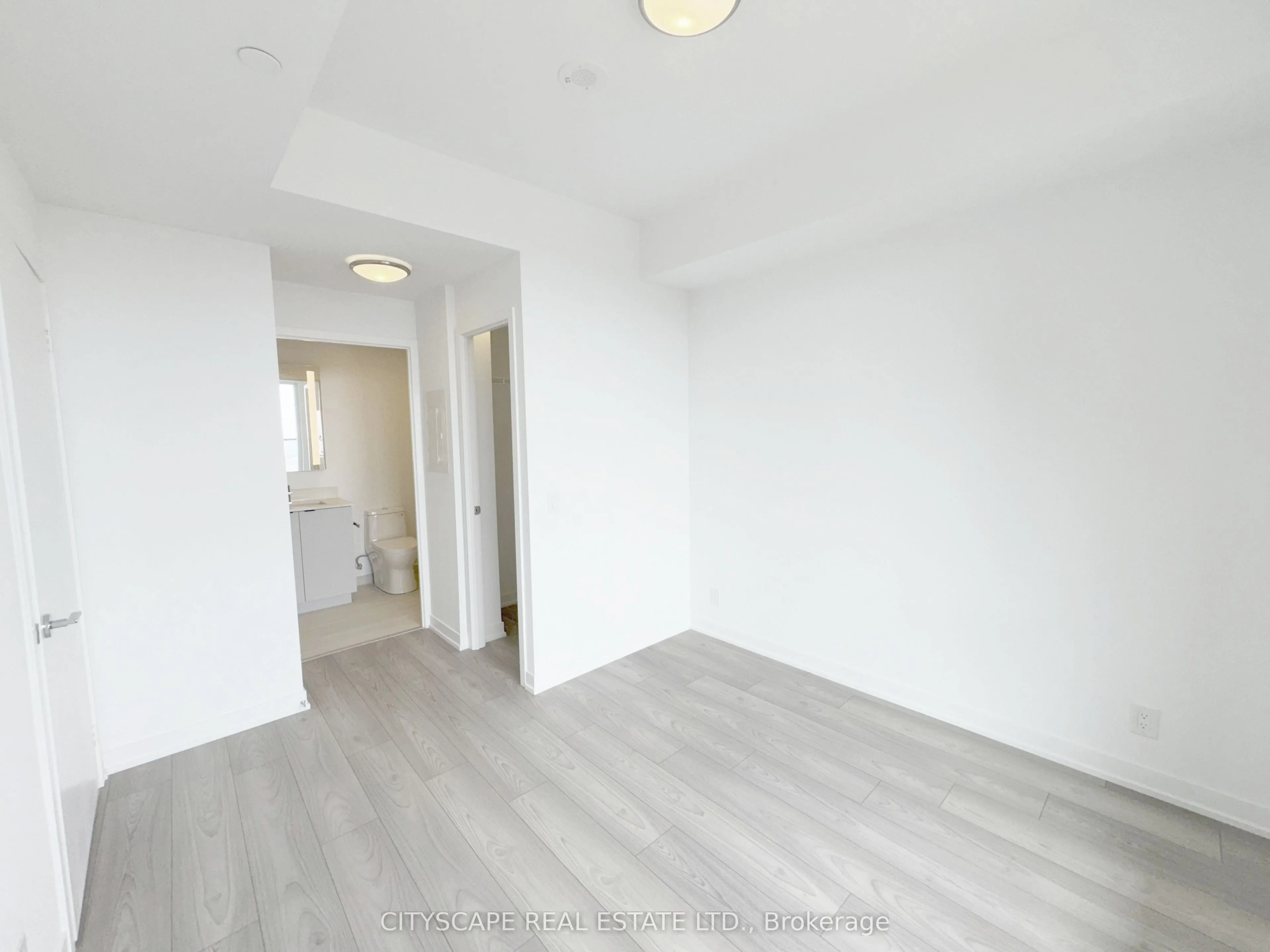 285 Dufferin Street, #914