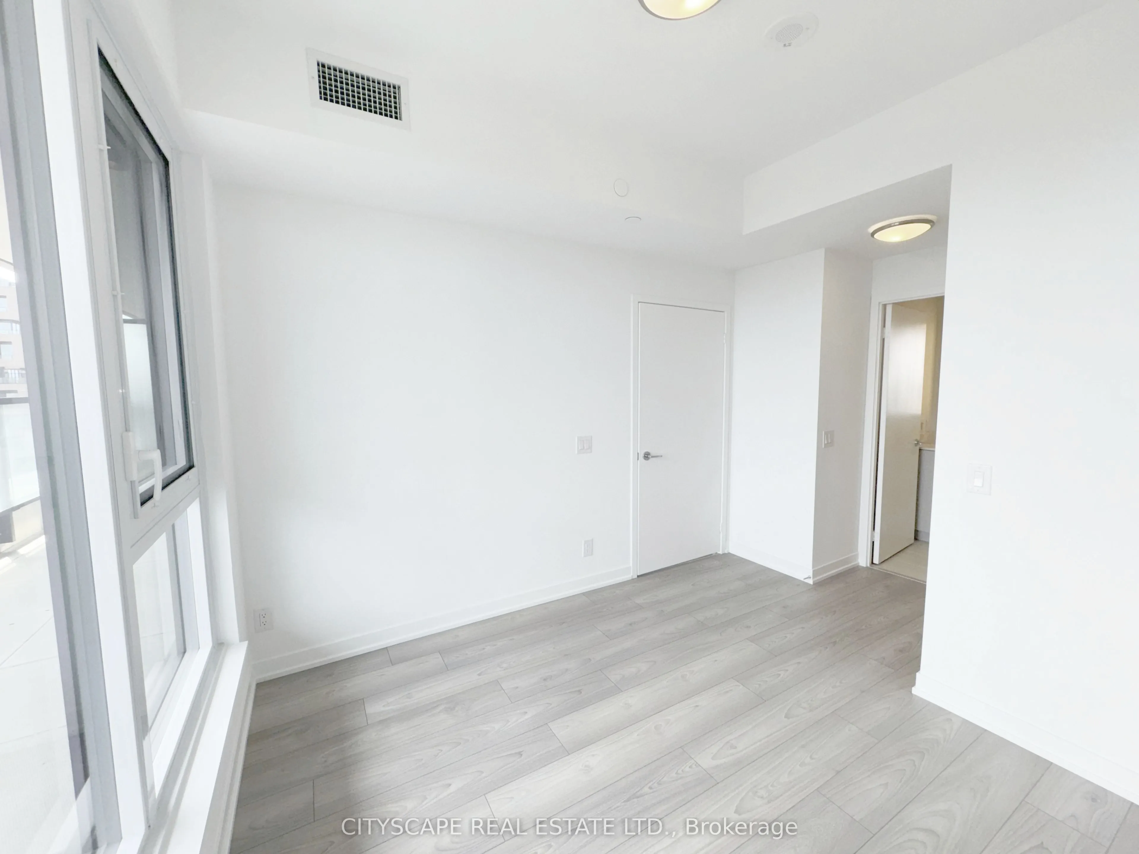 285 Dufferin Street, #914