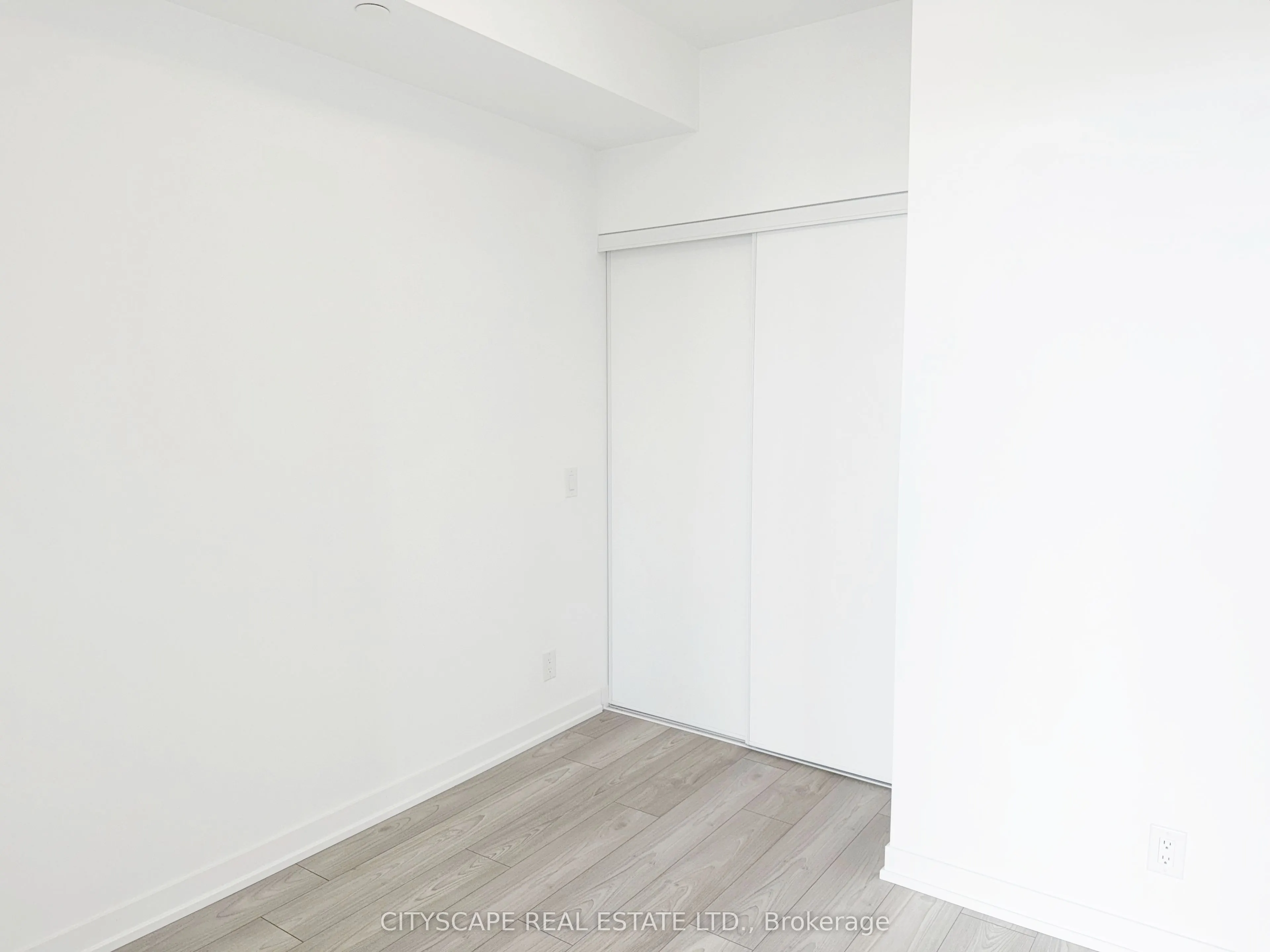 285 Dufferin Street, #914