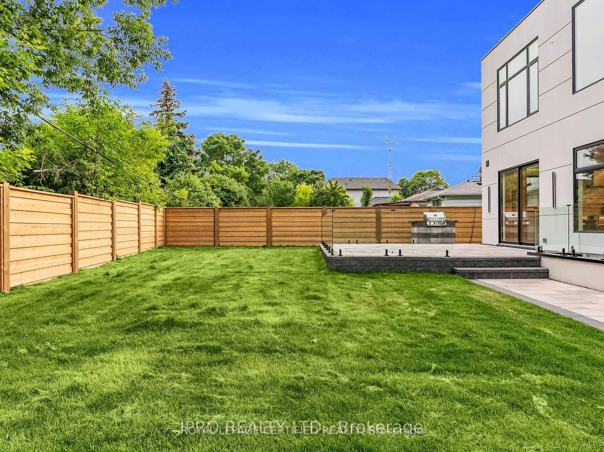 1328 Waverly Avenue