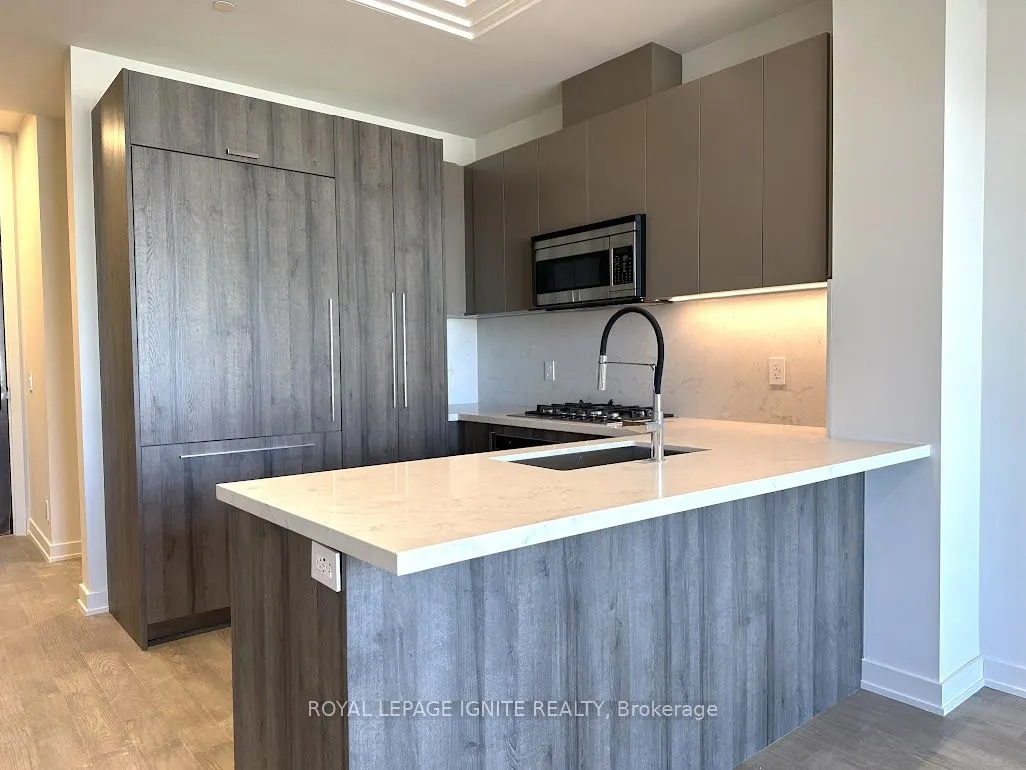 123 MAURICE Drive, #306