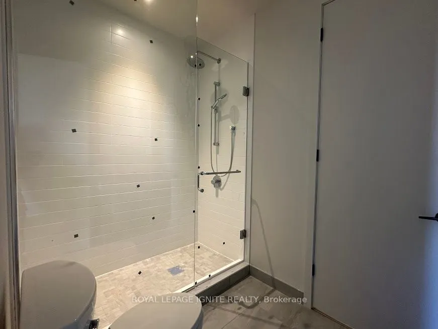 123 MAURICE Drive, #306