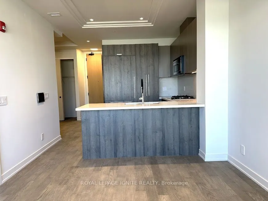 123 MAURICE Drive, #306