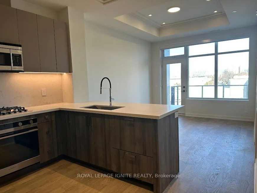 123 MAURICE Drive, #306
