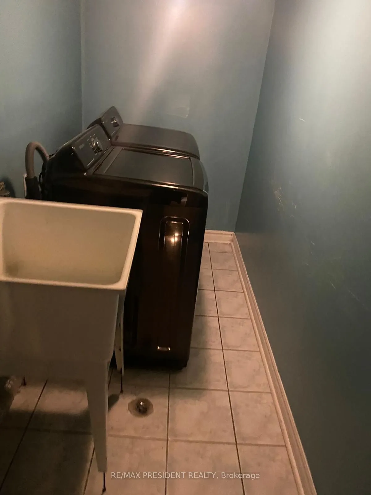 44 Gold Hill Road S, #Basement