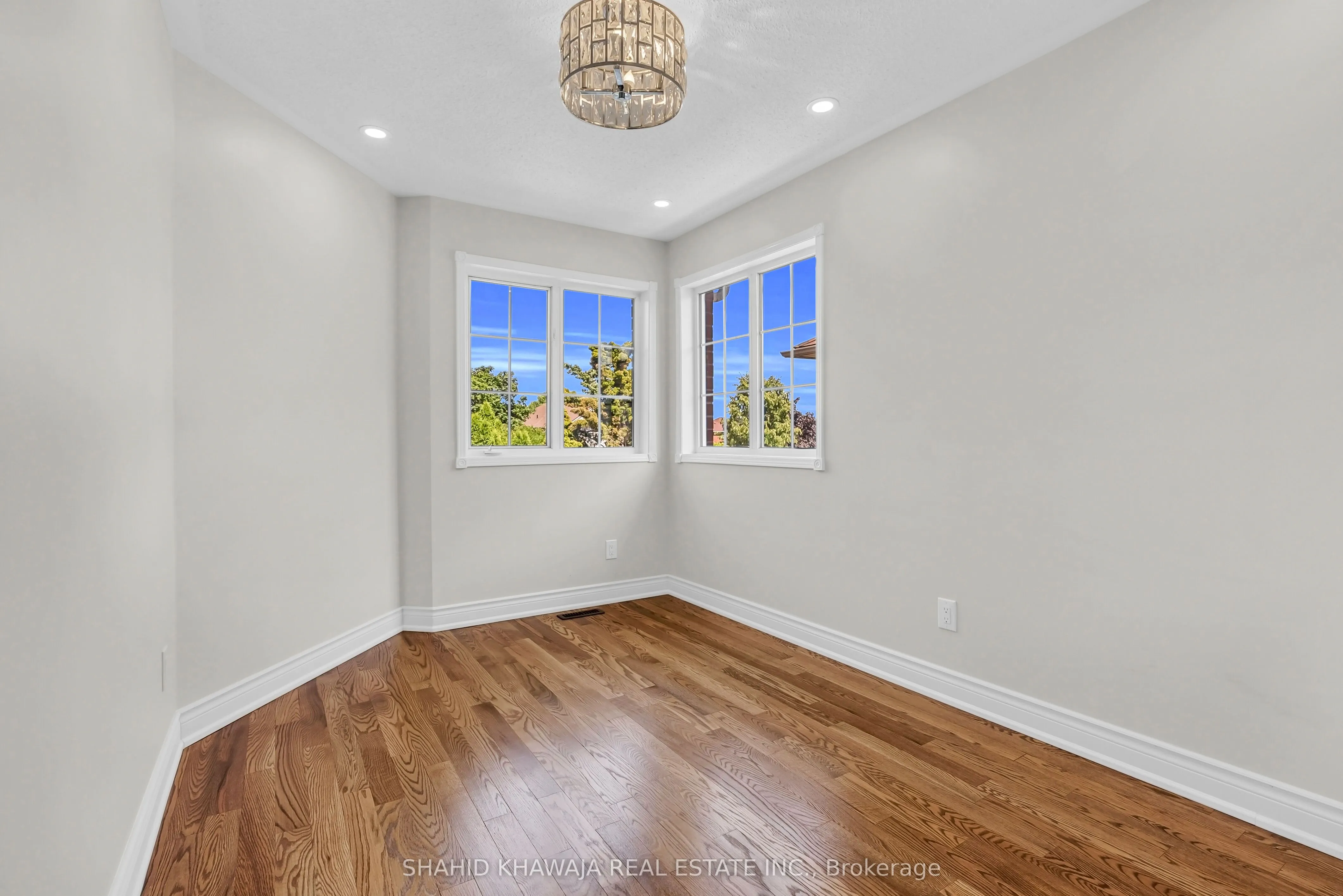 5550 Bollington Drive