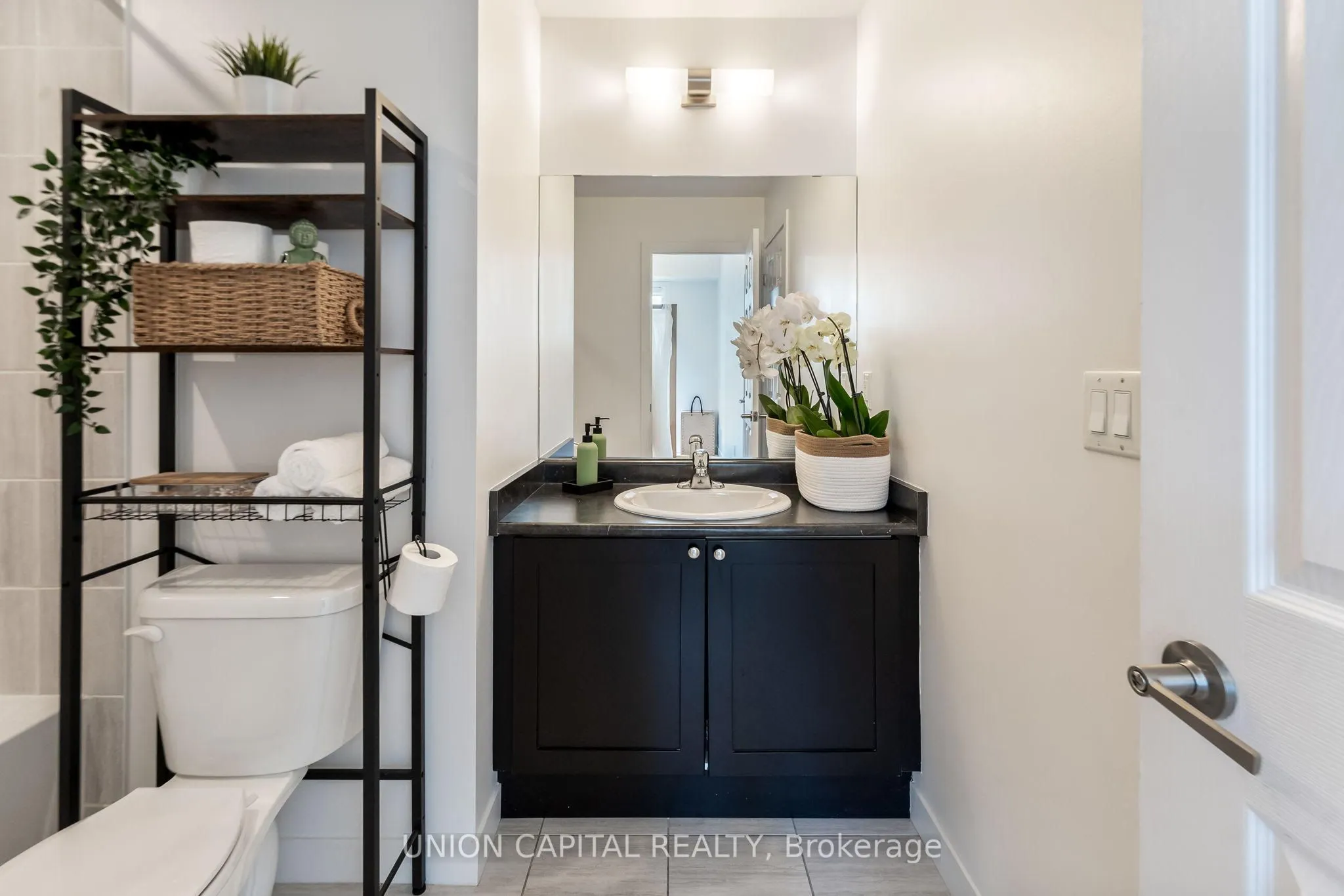 6 Bicknell Avenue #1