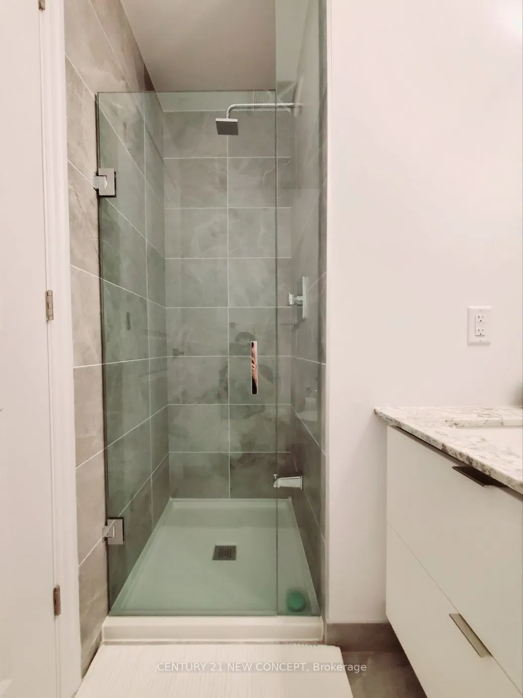 30 elm Drive W, #3008