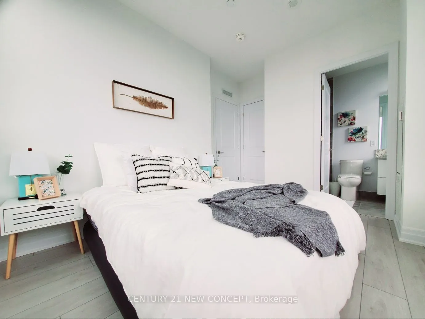 30 elm Drive W, #3008