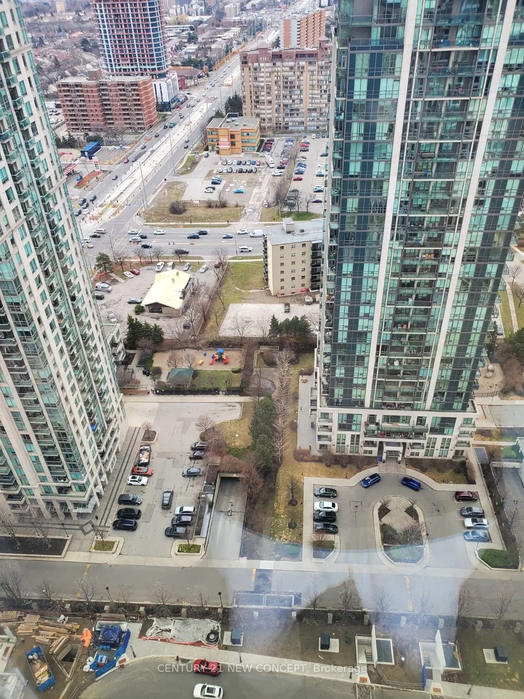 30 elm Drive W, #3008