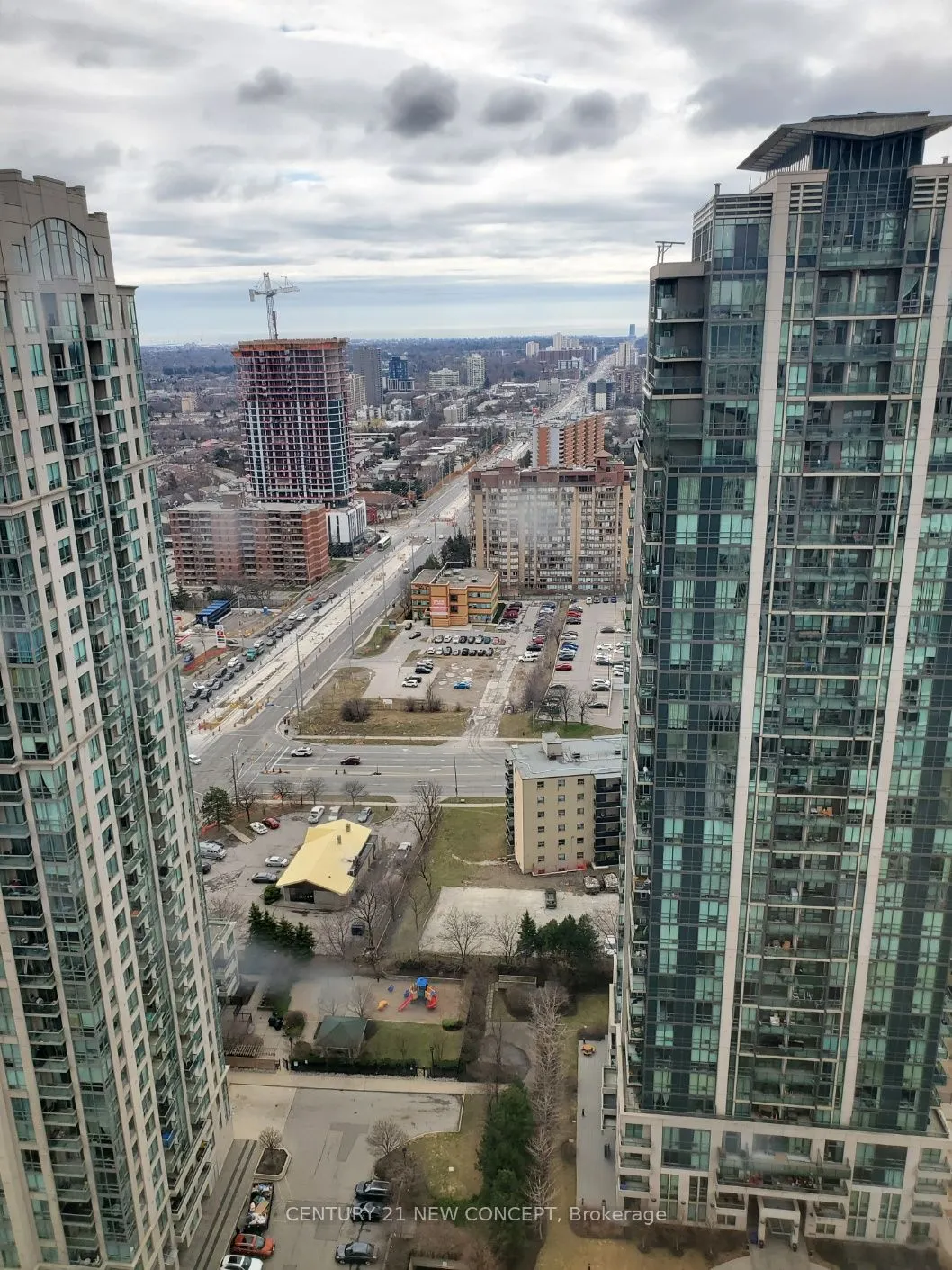 30 elm Drive W, #3008