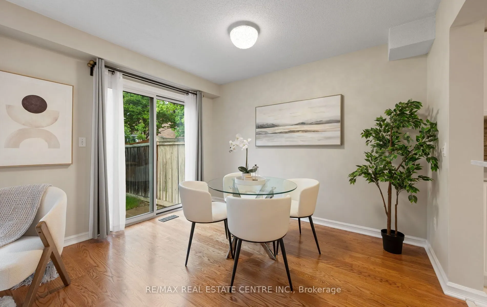 5030 Heatherleigh Avenue, #150