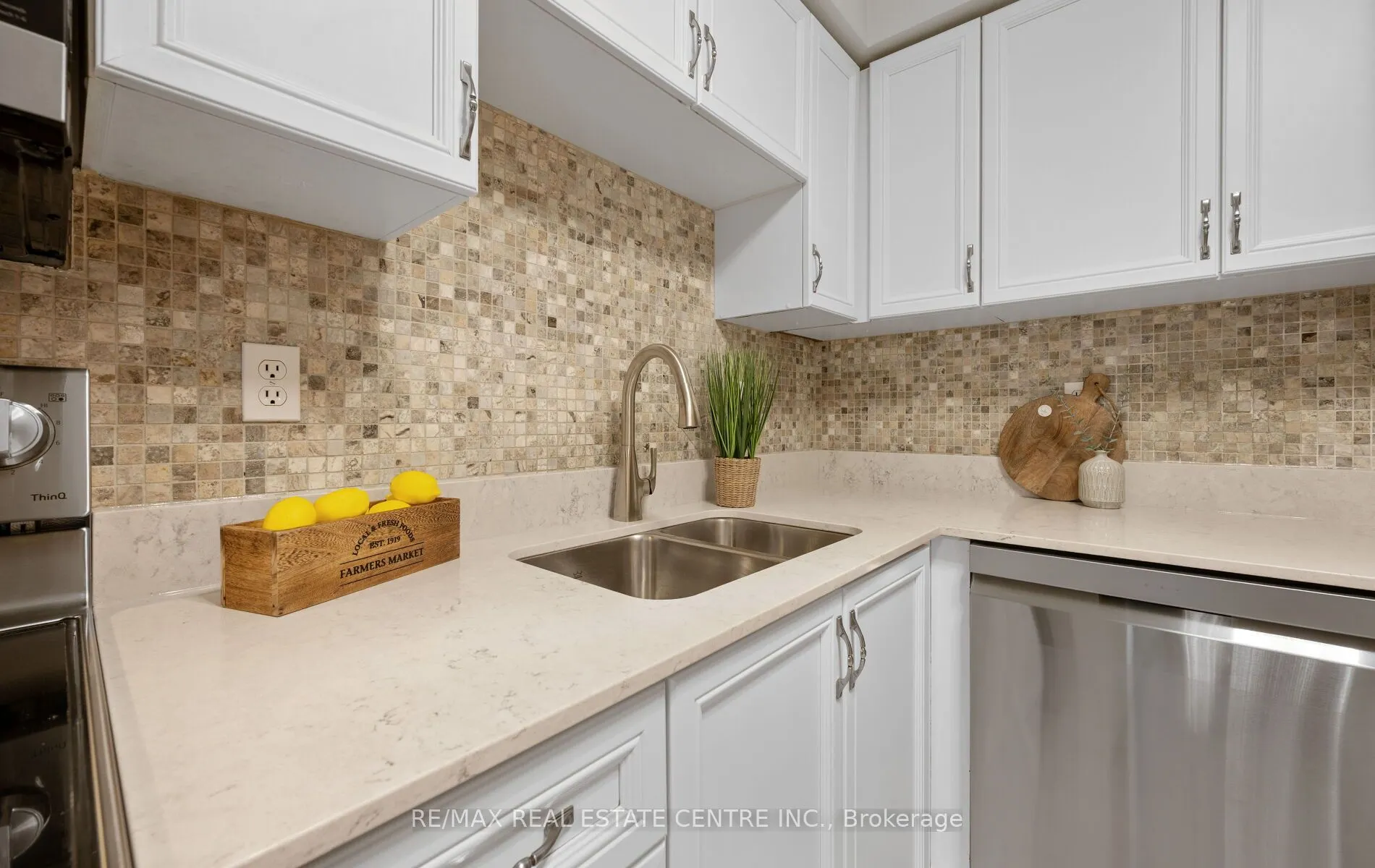 5030 Heatherleigh Avenue, #150