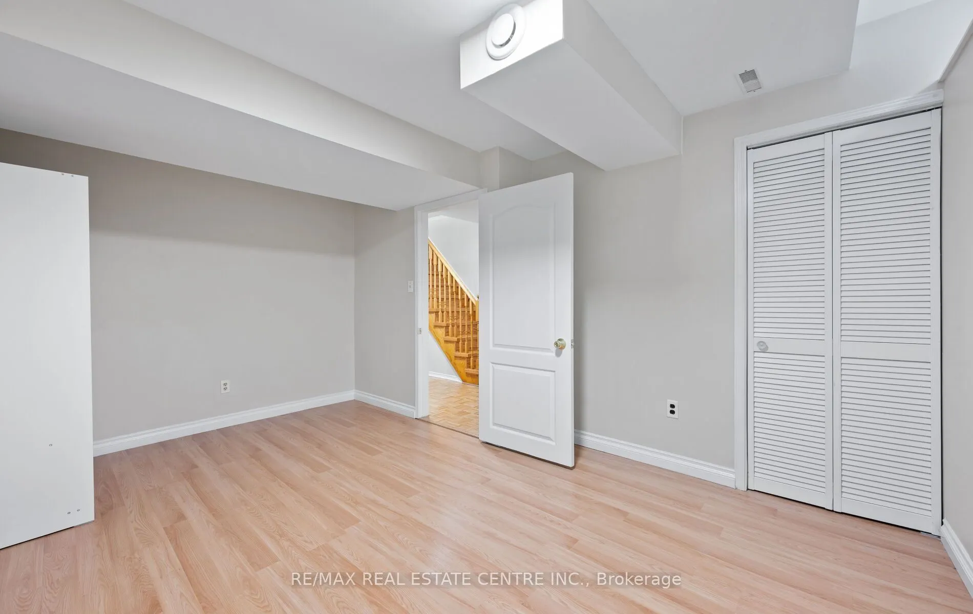 5030 Heatherleigh Avenue, #150
