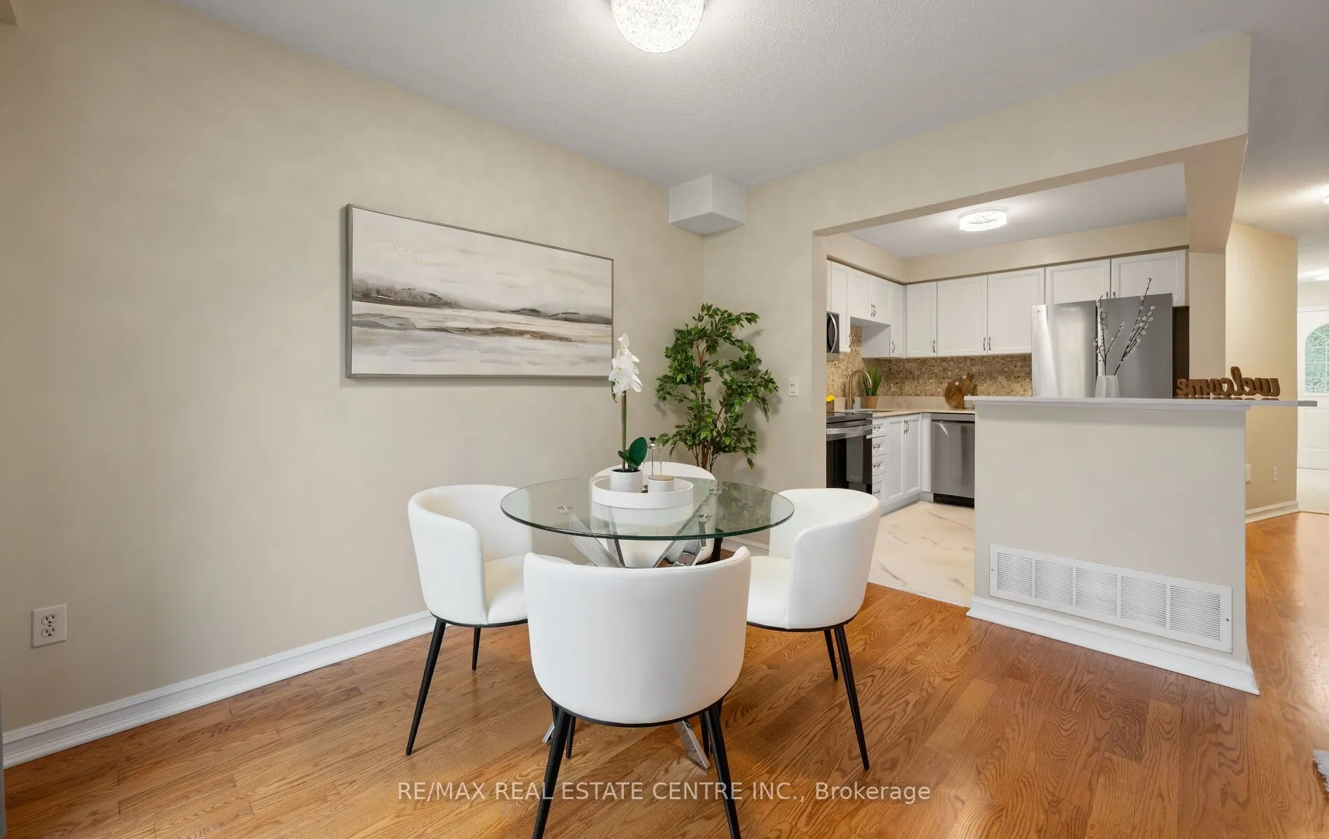 5030 Heatherleigh Avenue, #150