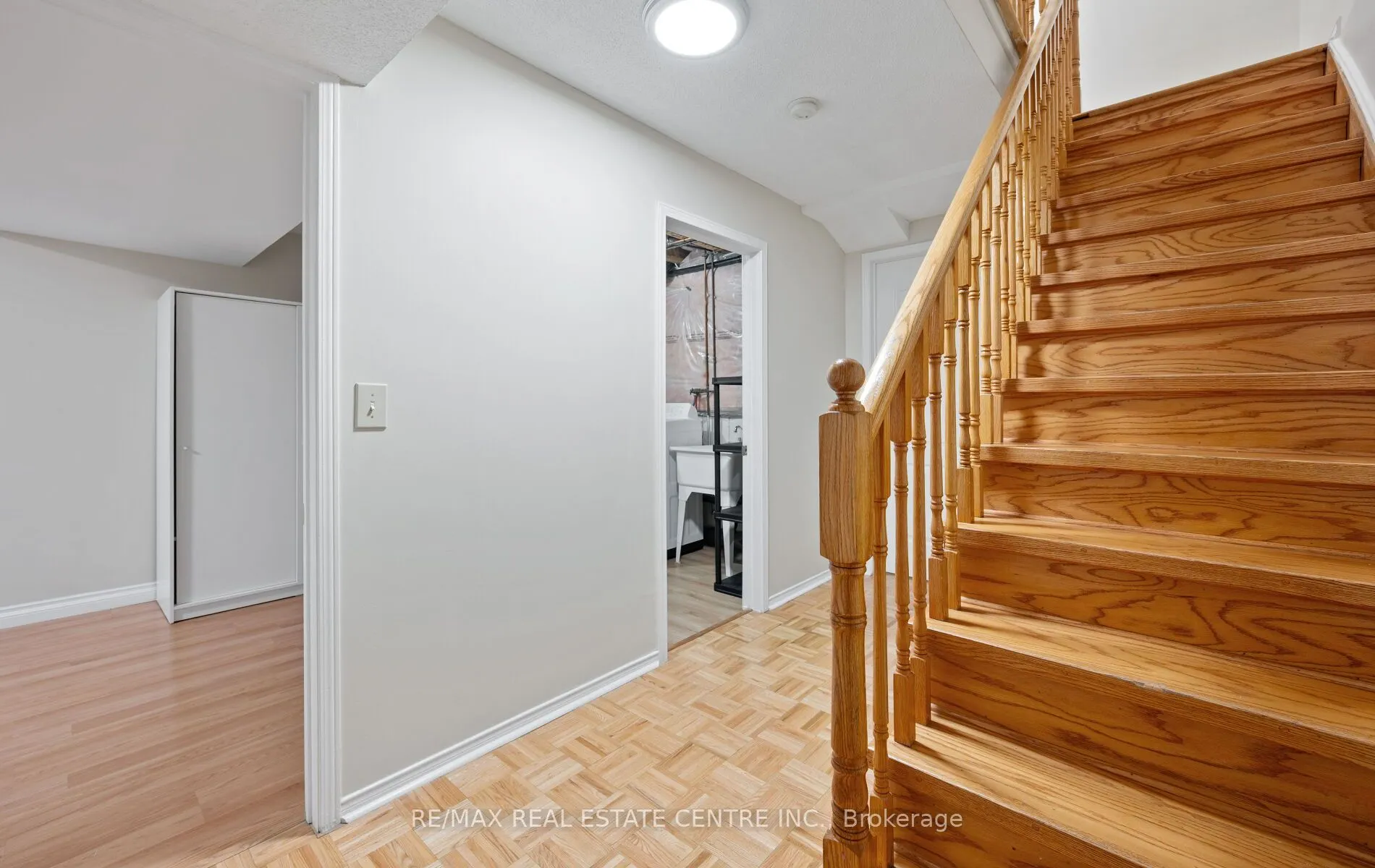 5030 Heatherleigh Avenue, #150