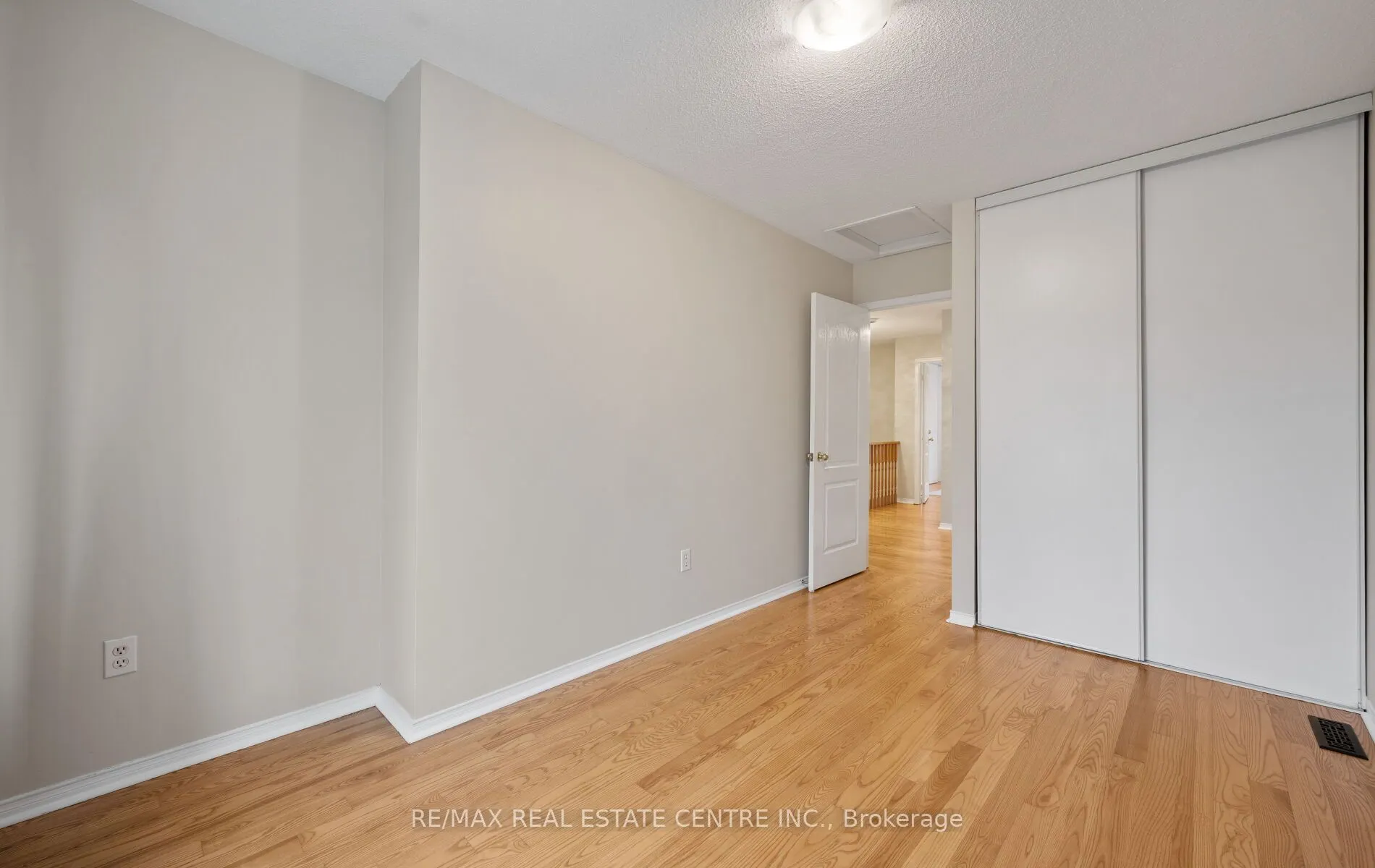 5030 Heatherleigh Avenue, #150