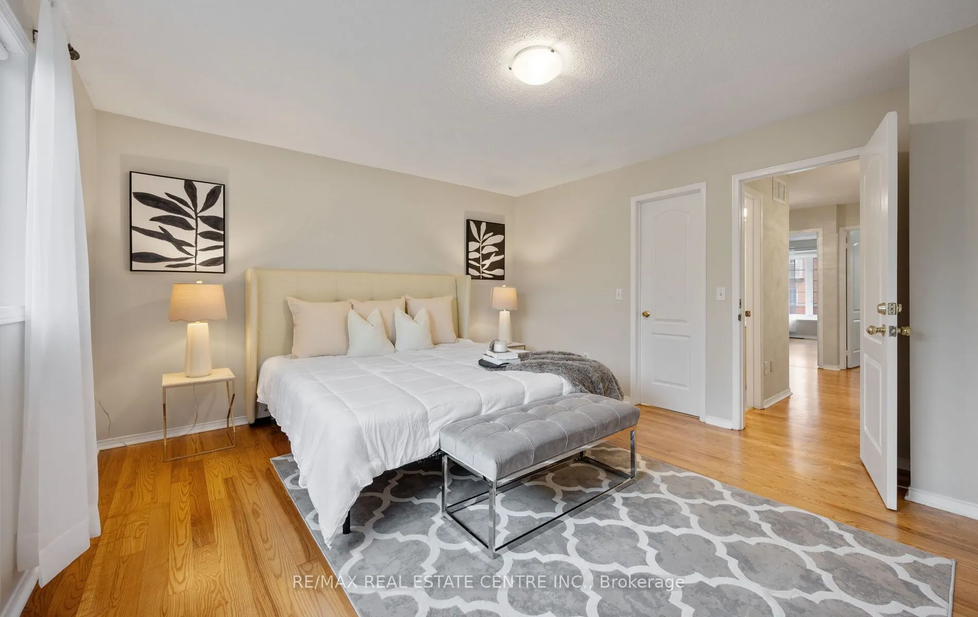5030 Heatherleigh Avenue, #150