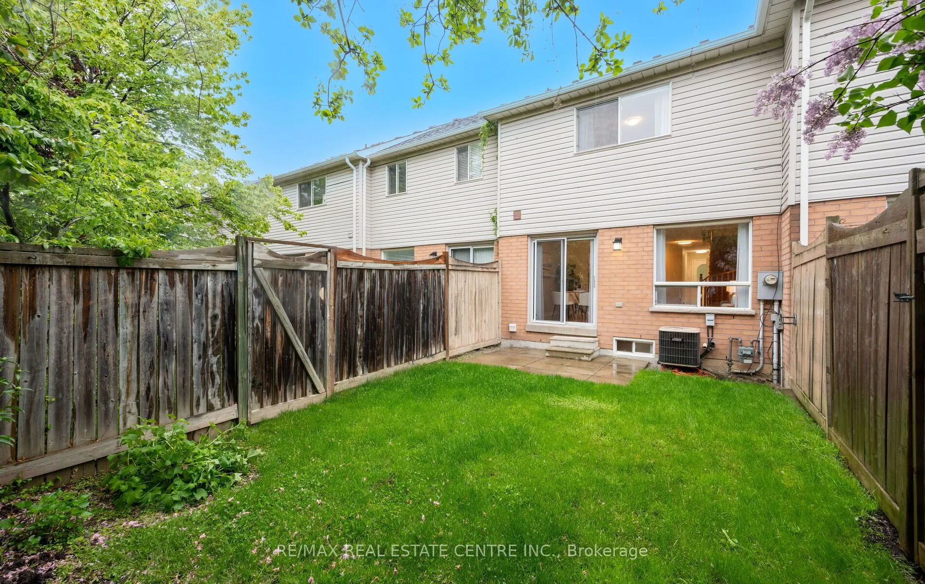 5030 Heatherleigh Avenue, #150
