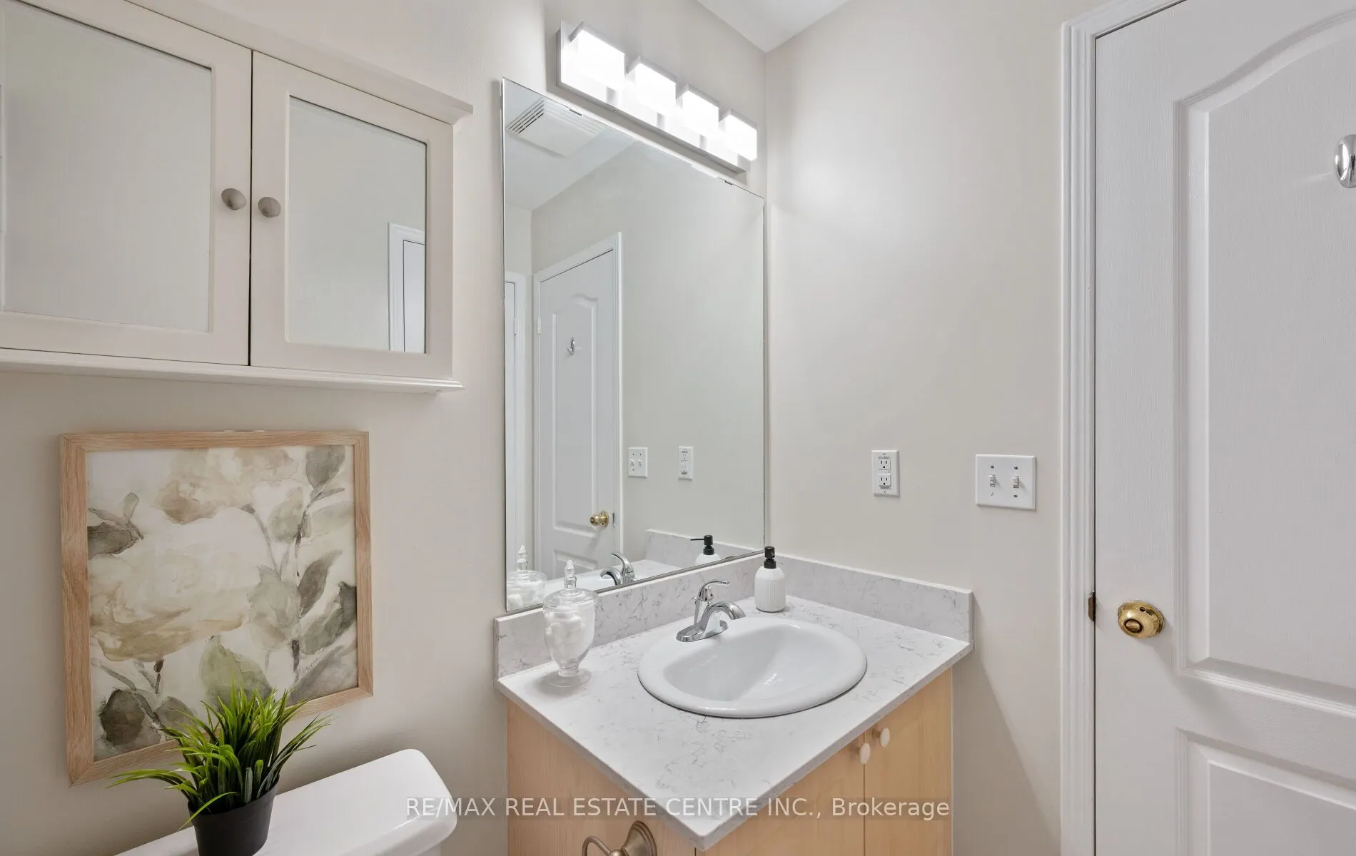5030 Heatherleigh Avenue, #150