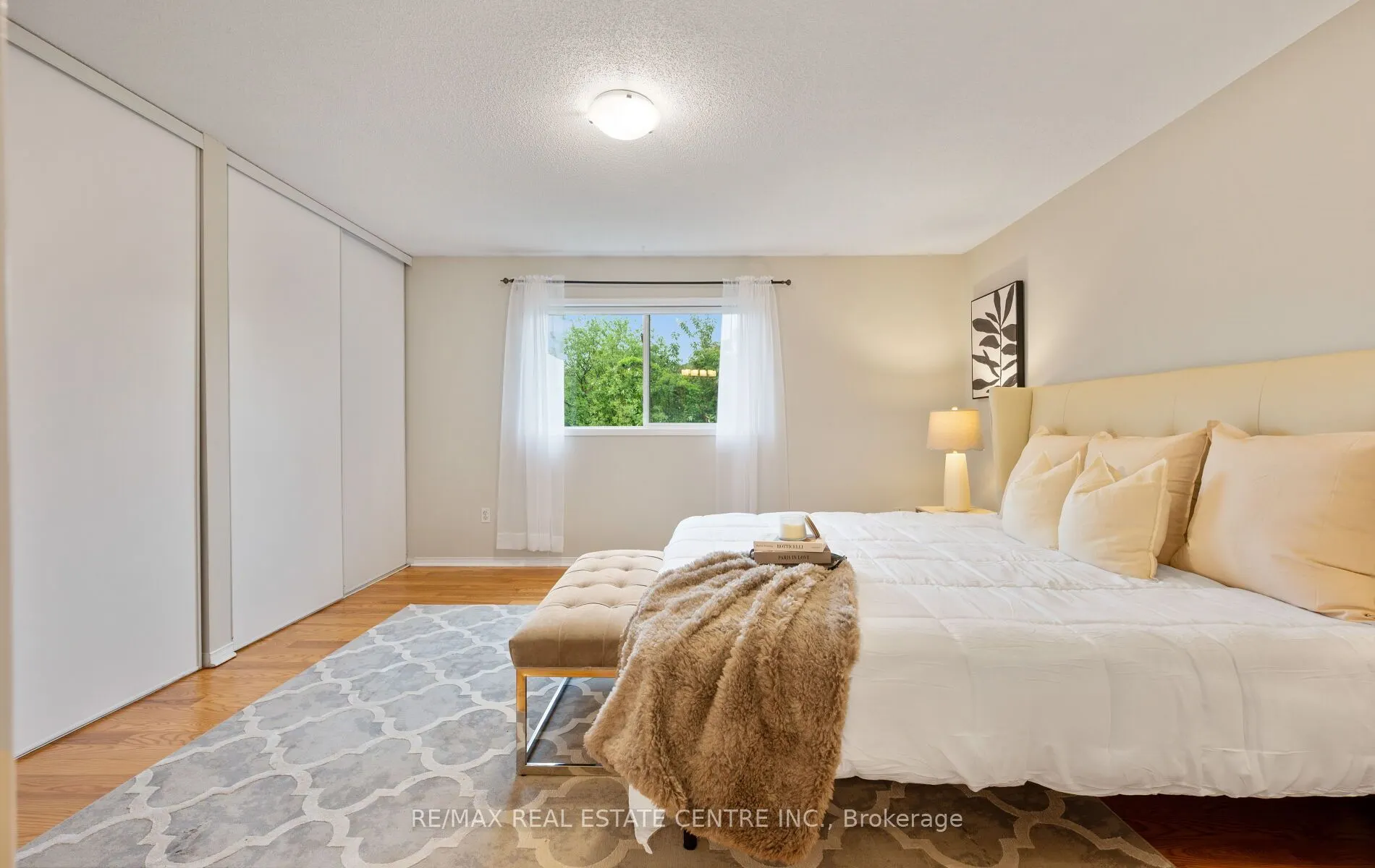 5030 Heatherleigh Avenue, #150