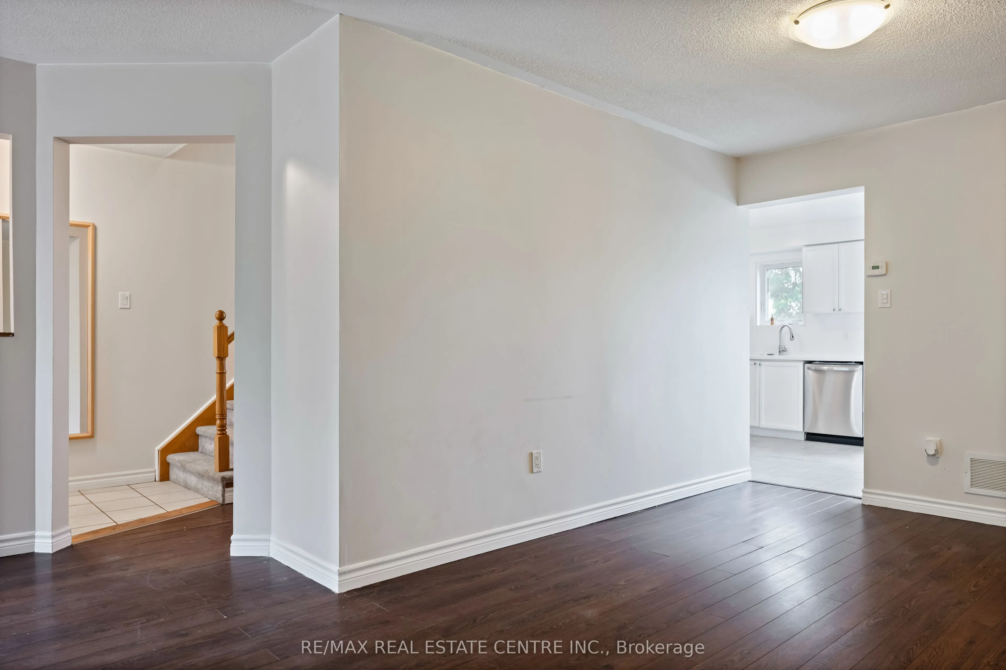 154 Howard Crescent