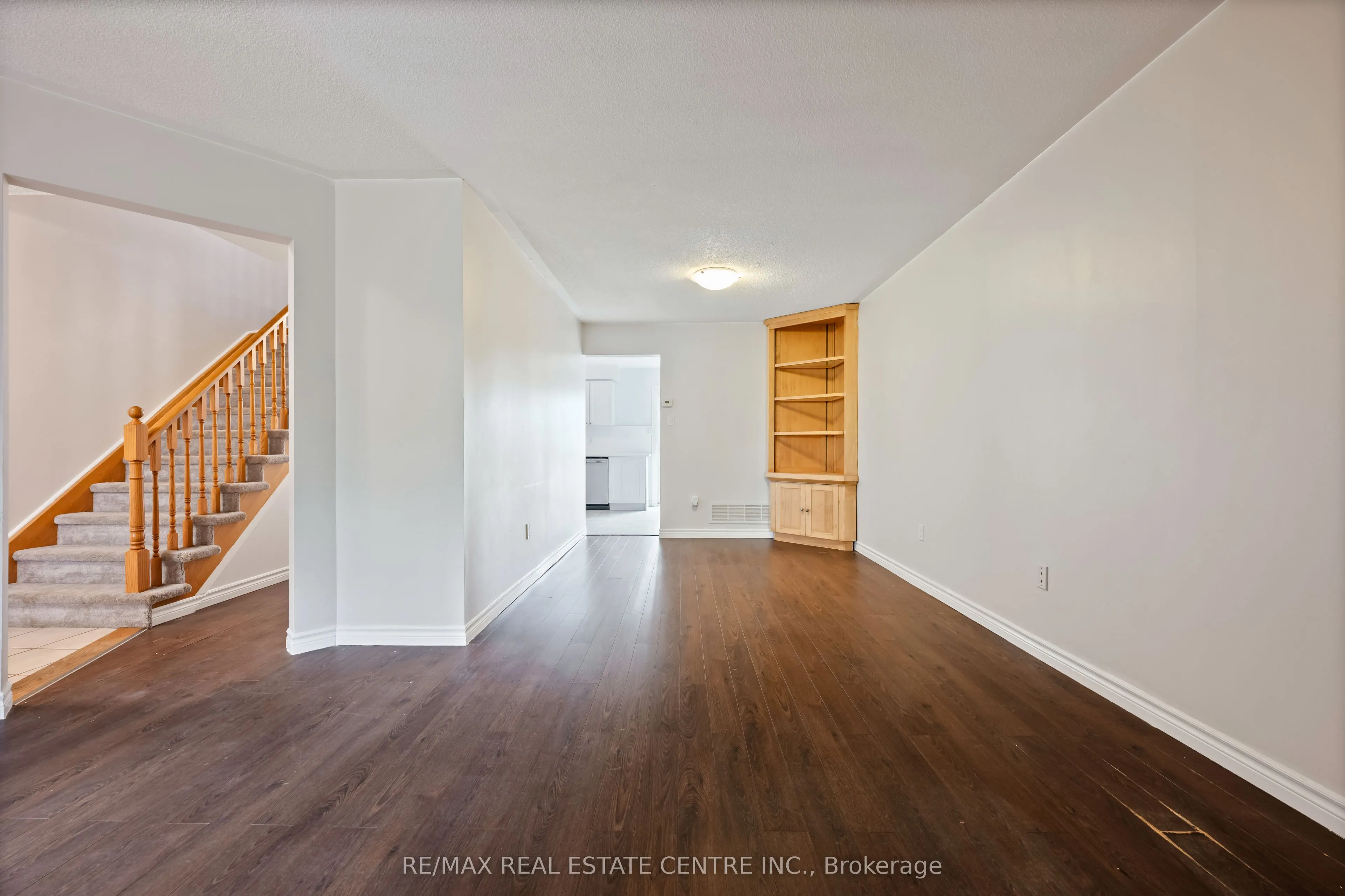 154 Howard Crescent