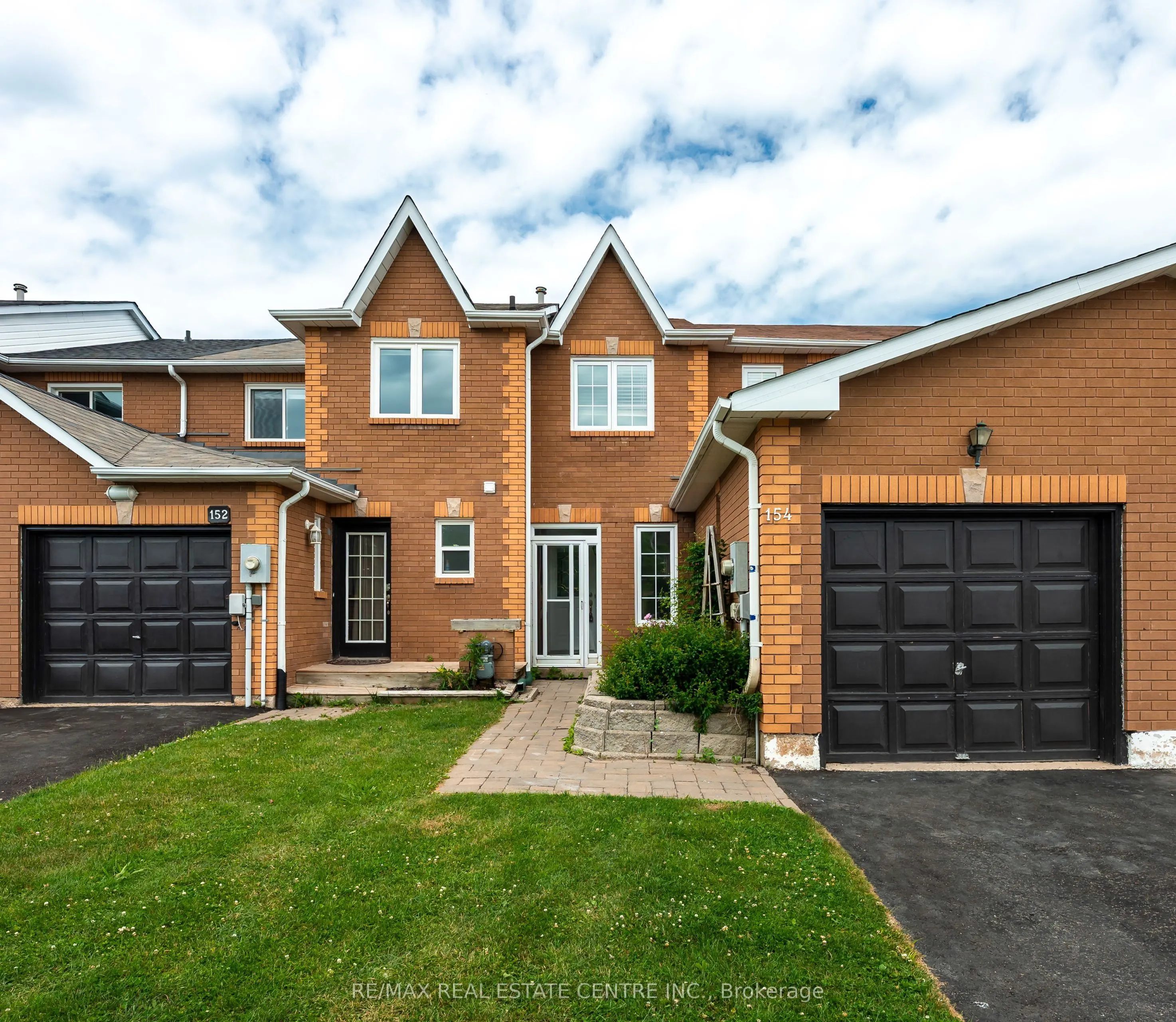 154 Howard Crescent